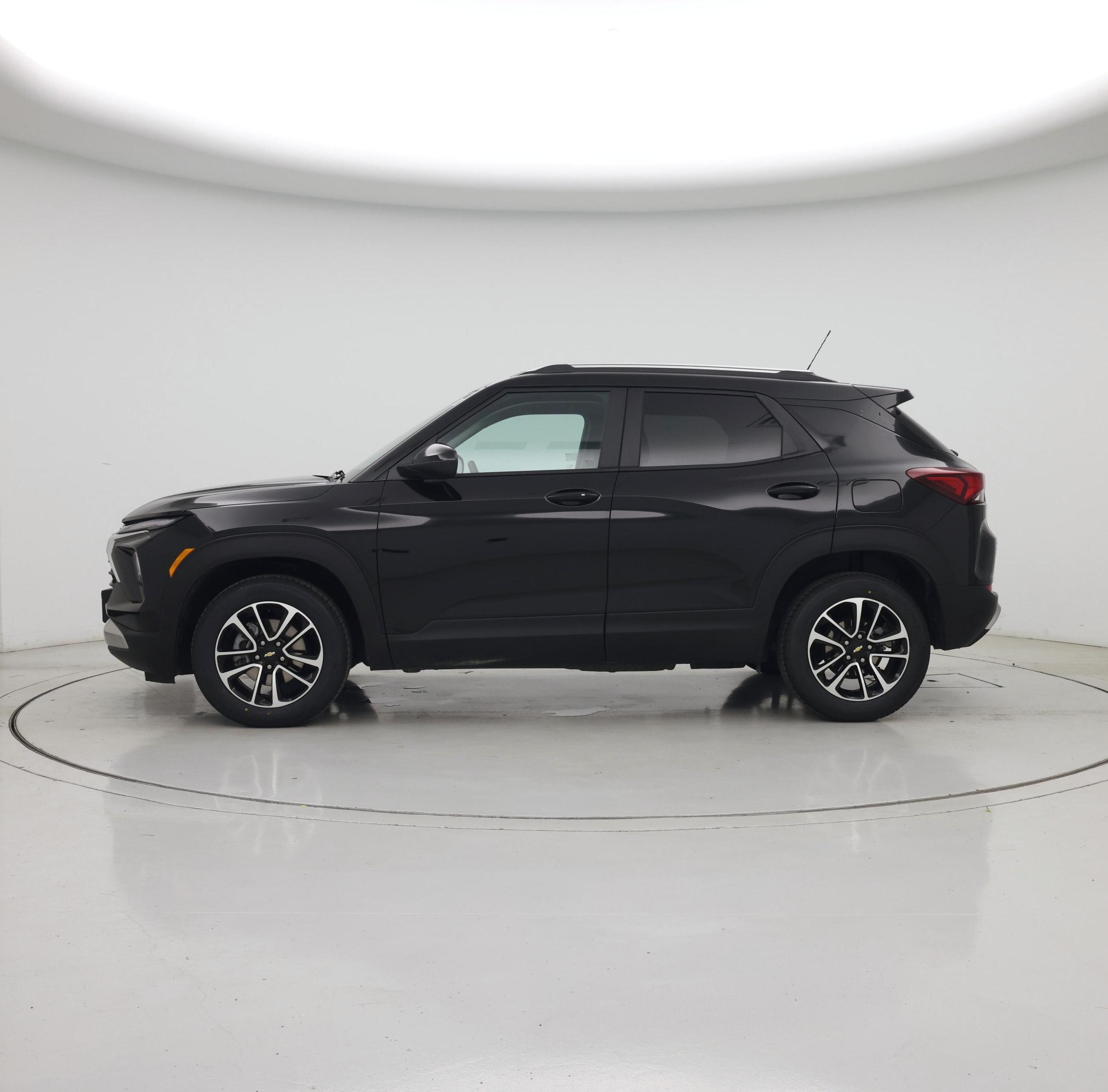 Thumbnail: 2025 Chevrolet TrailBlazer - 3