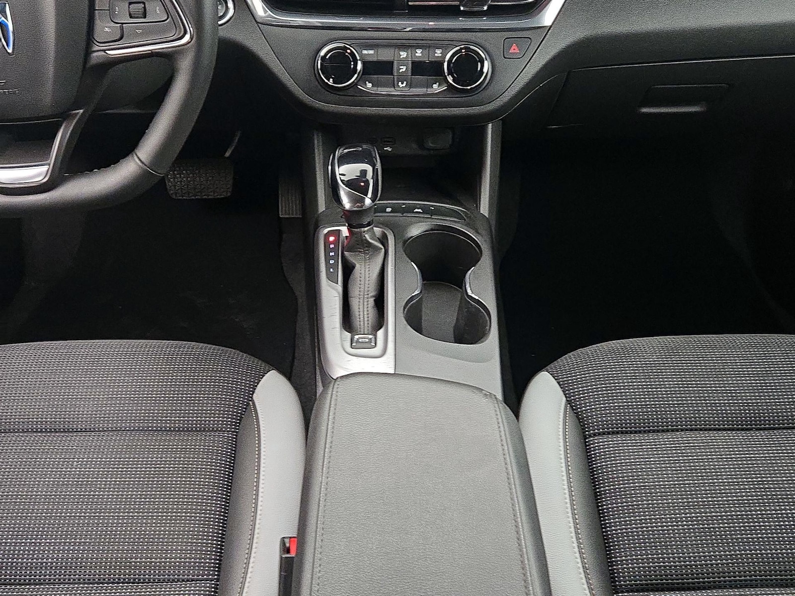 2025 Buick Envista Preferred - Photo 18