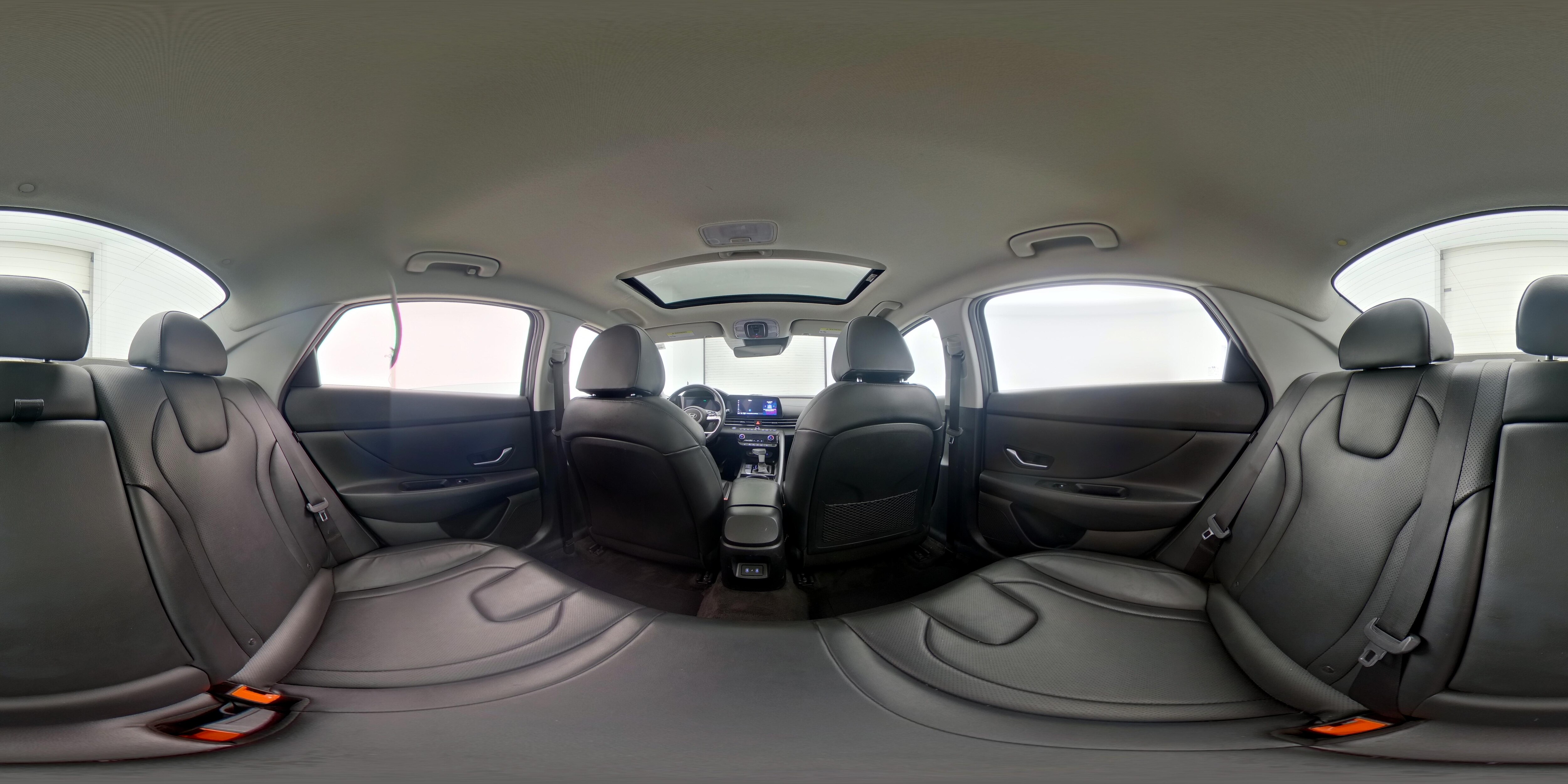 2024 Hyundai Elantra Limited - Photo 27