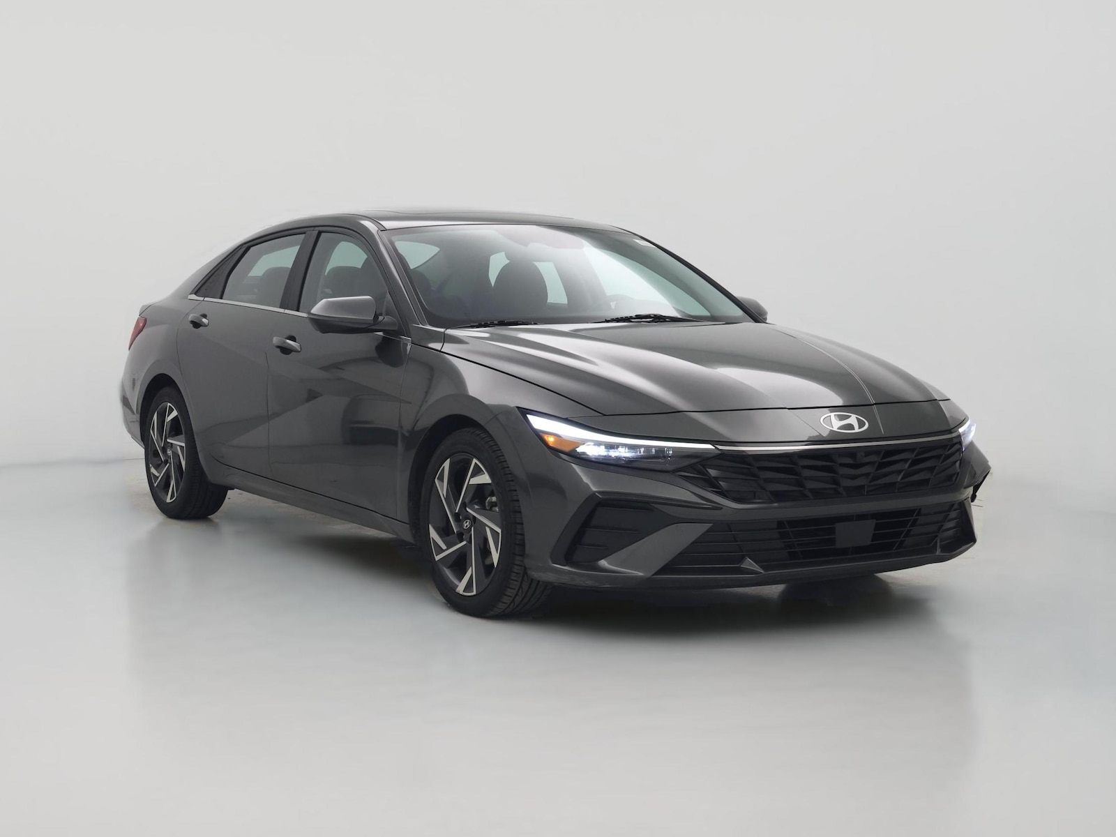2024 Hyundai Elantra Limited - Photo 1