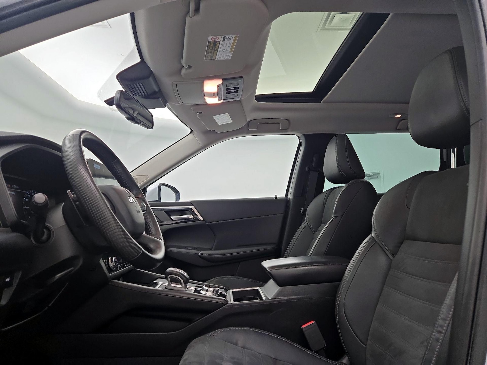2023 Mitsubishi Outlander SE - Photo 21