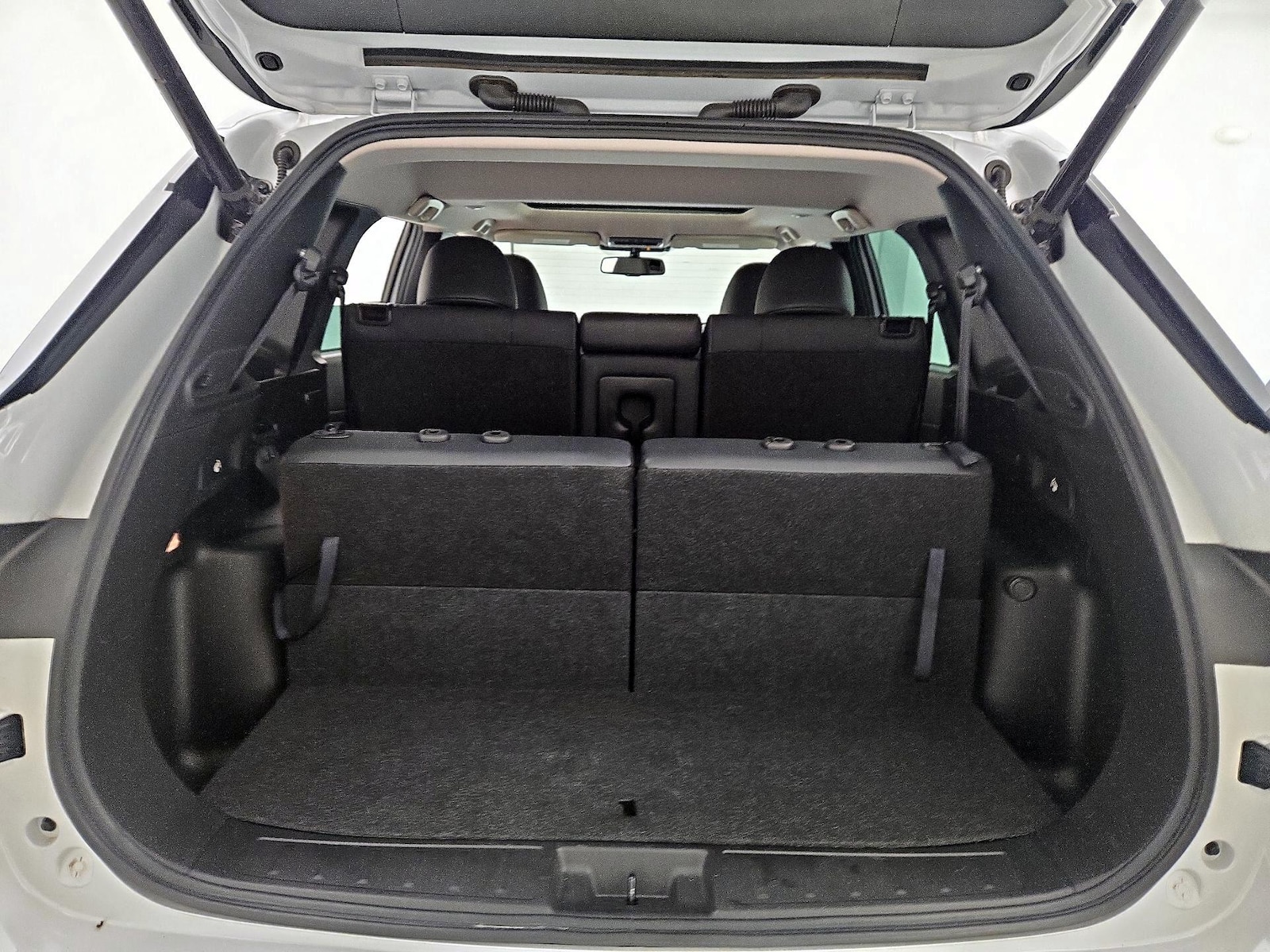 2023 Mitsubishi Outlander SE - Photo 24