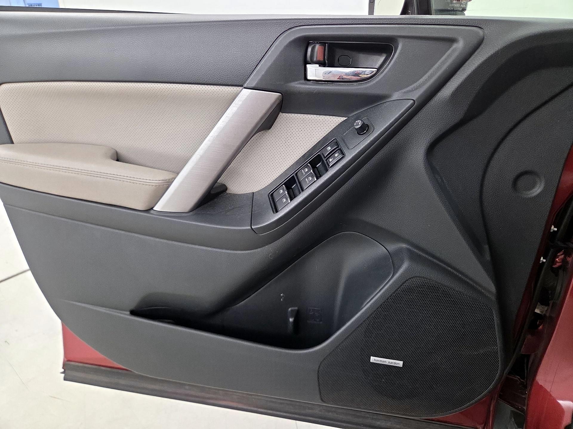 Thumbnail: 2017 Subaru Forester - 12