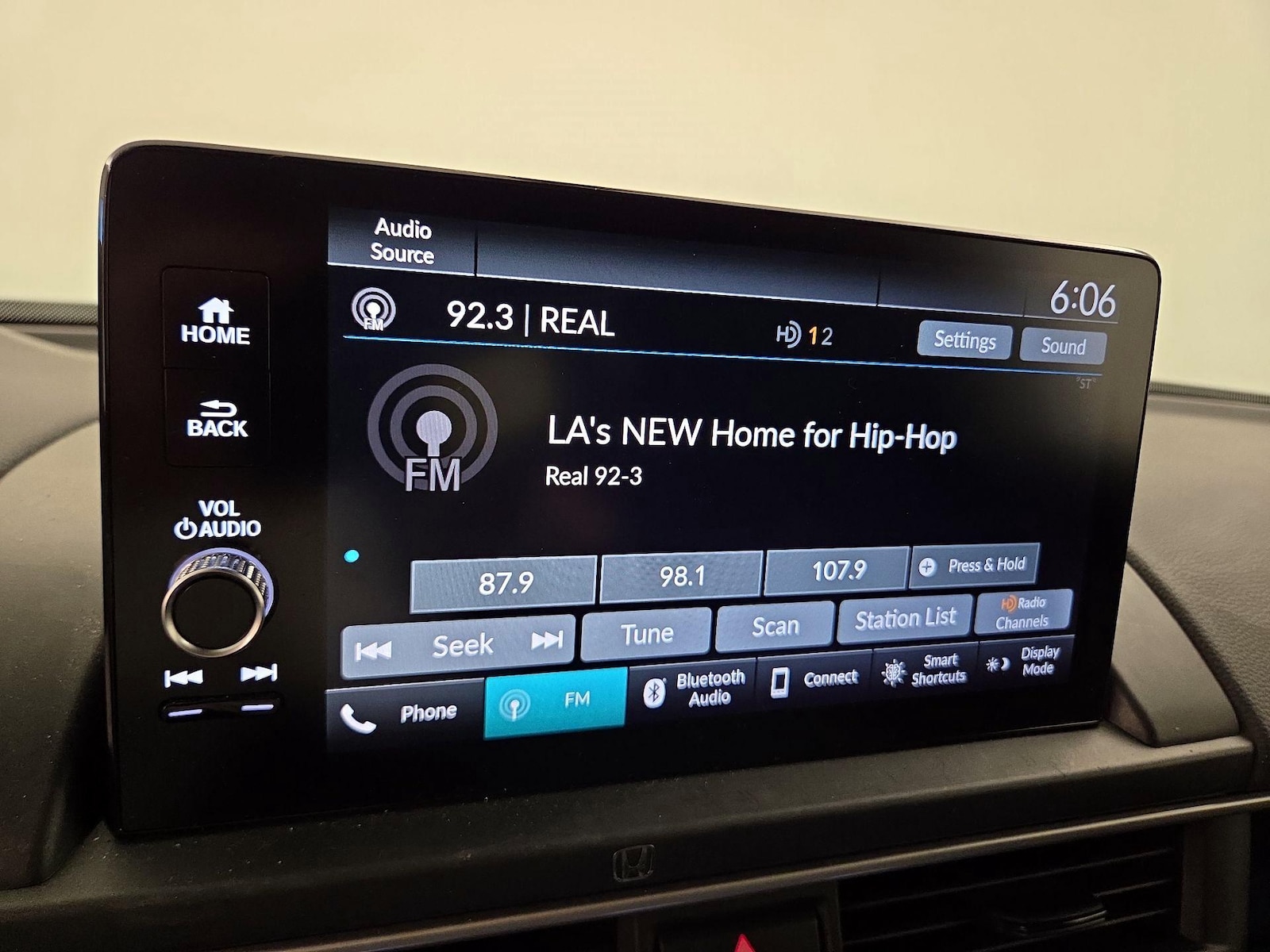 2024 Honda Pilot EX-L - Photo 16