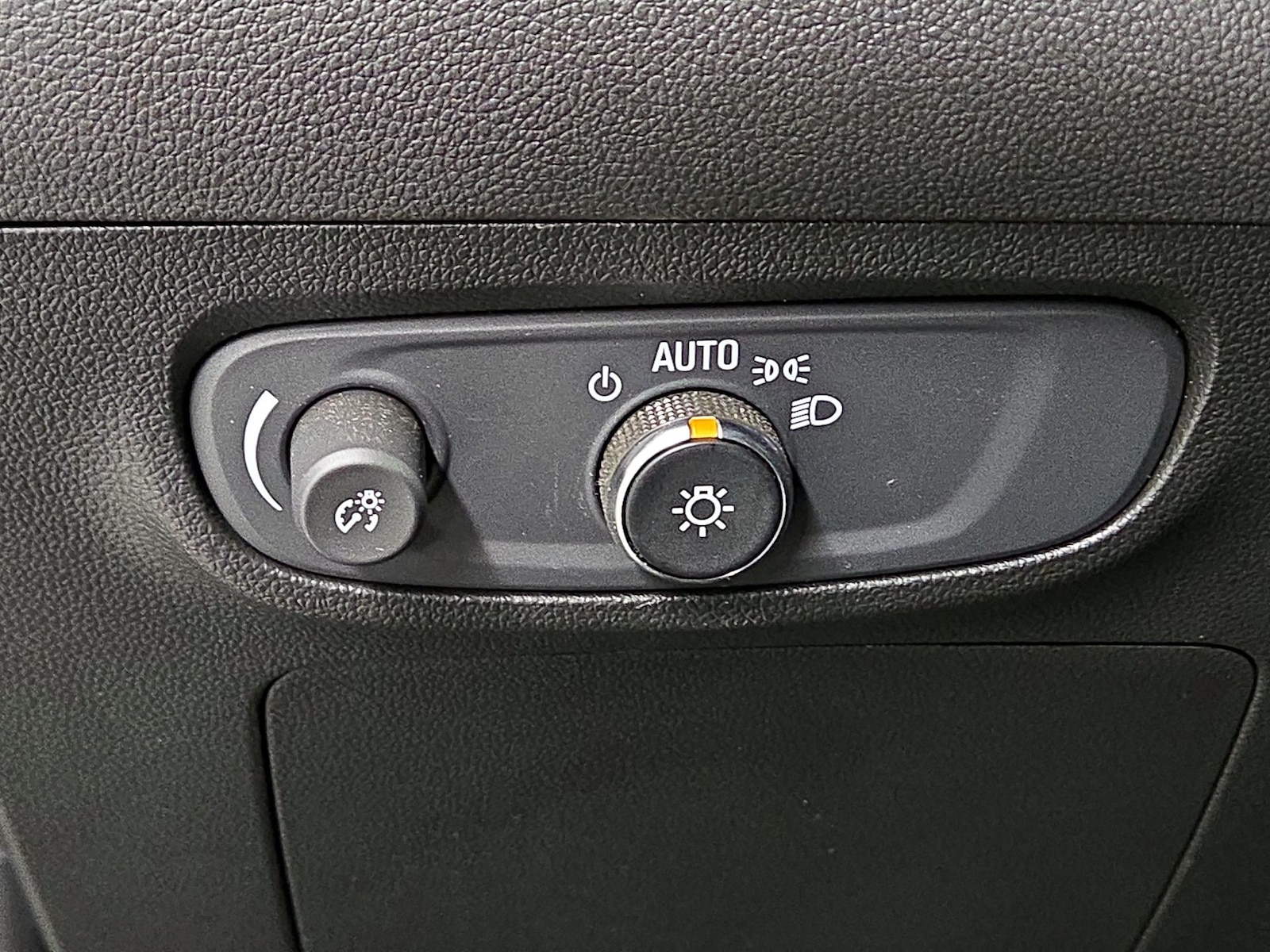 2024 Buick Encore GX Sport Touring - Photo 12