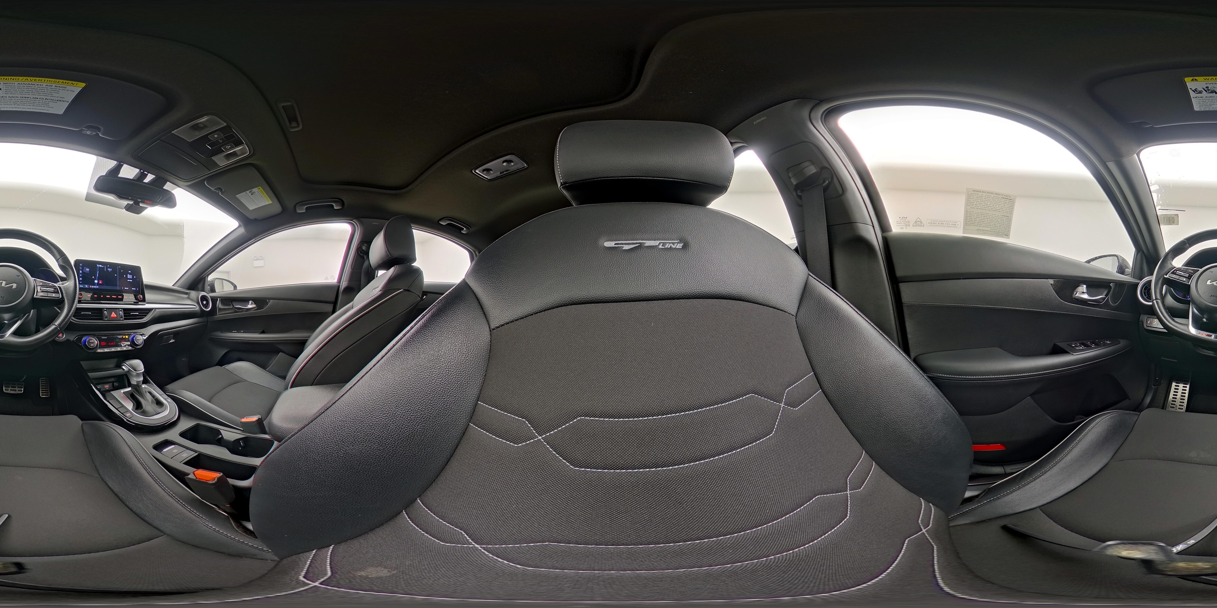 2024 Kia Forte GT-Line - Photo 28