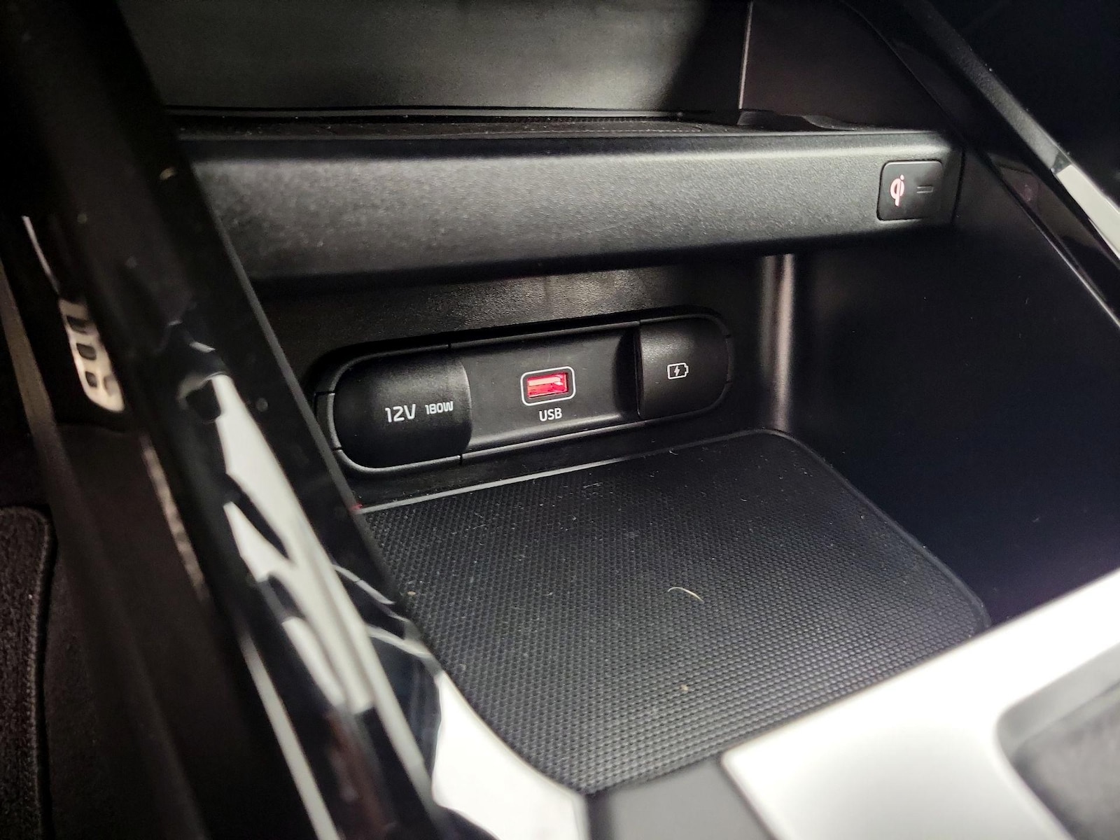 2024 Kia Forte GT-Line - Photo 20