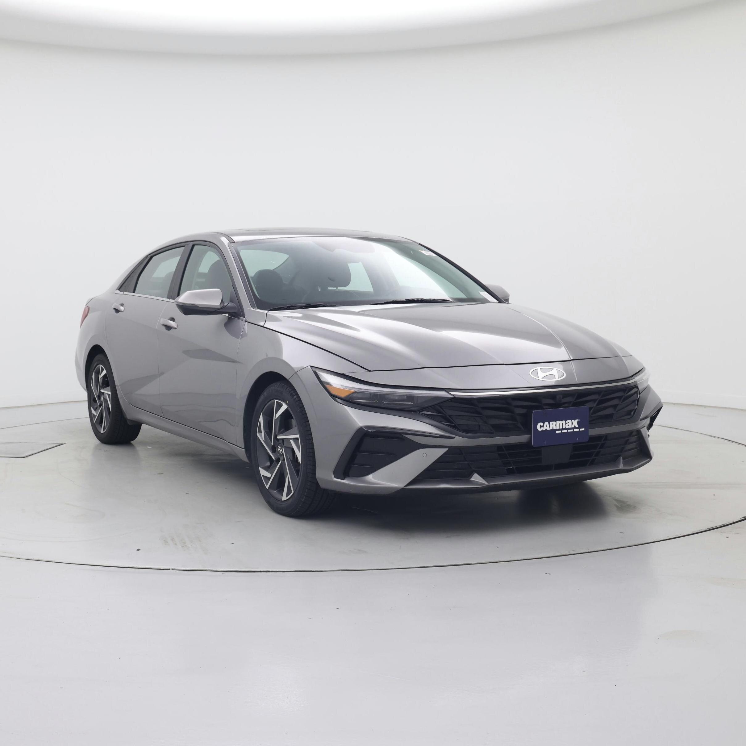 Gray 2024 Hyundai Elantra Sedan Front-Wheel Drive Automatic