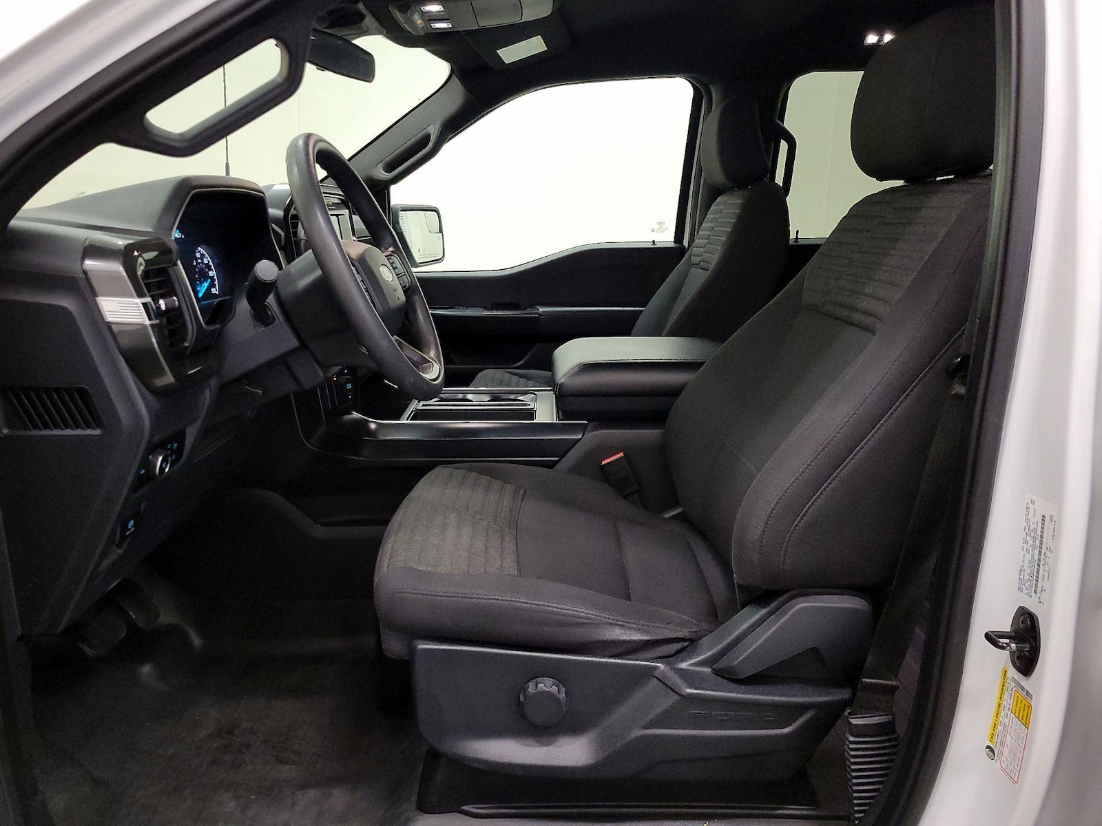 2023 Ford F-150 XL - Photo 12