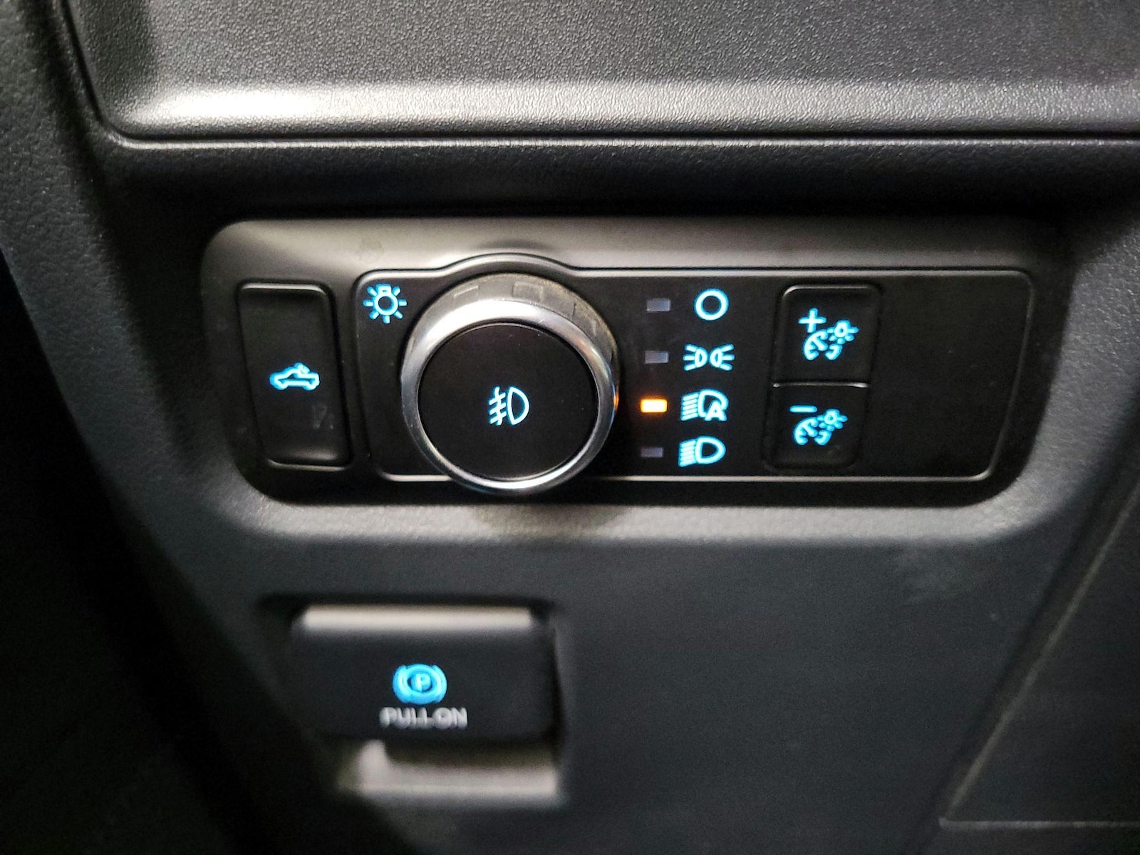 2023 Ford F-150 XL - Photo 14