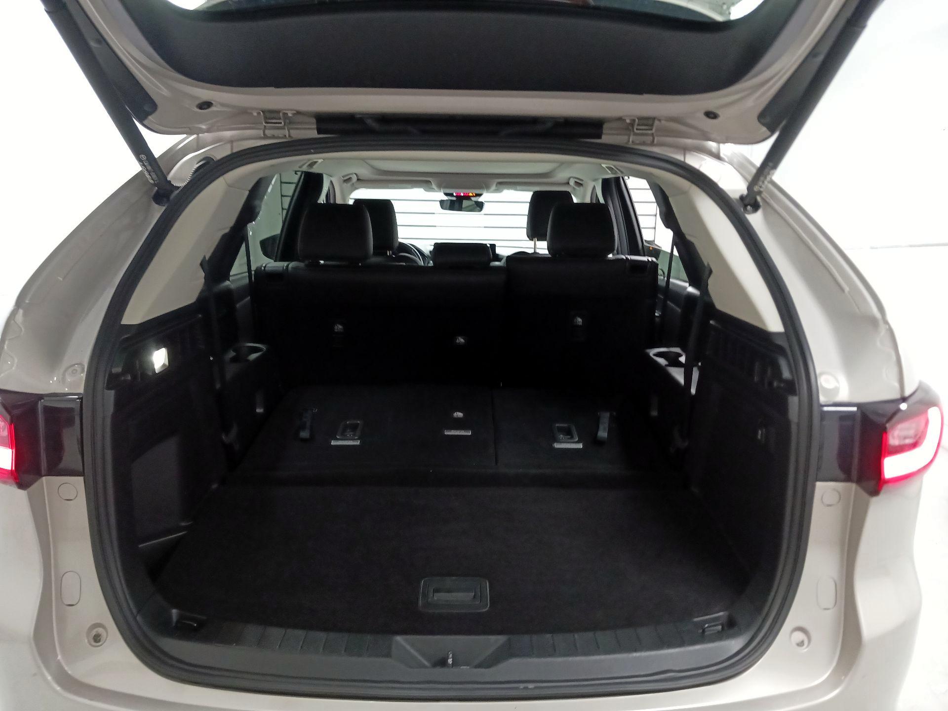 Thumbnail: 2025 Mazda CX-90 - 16