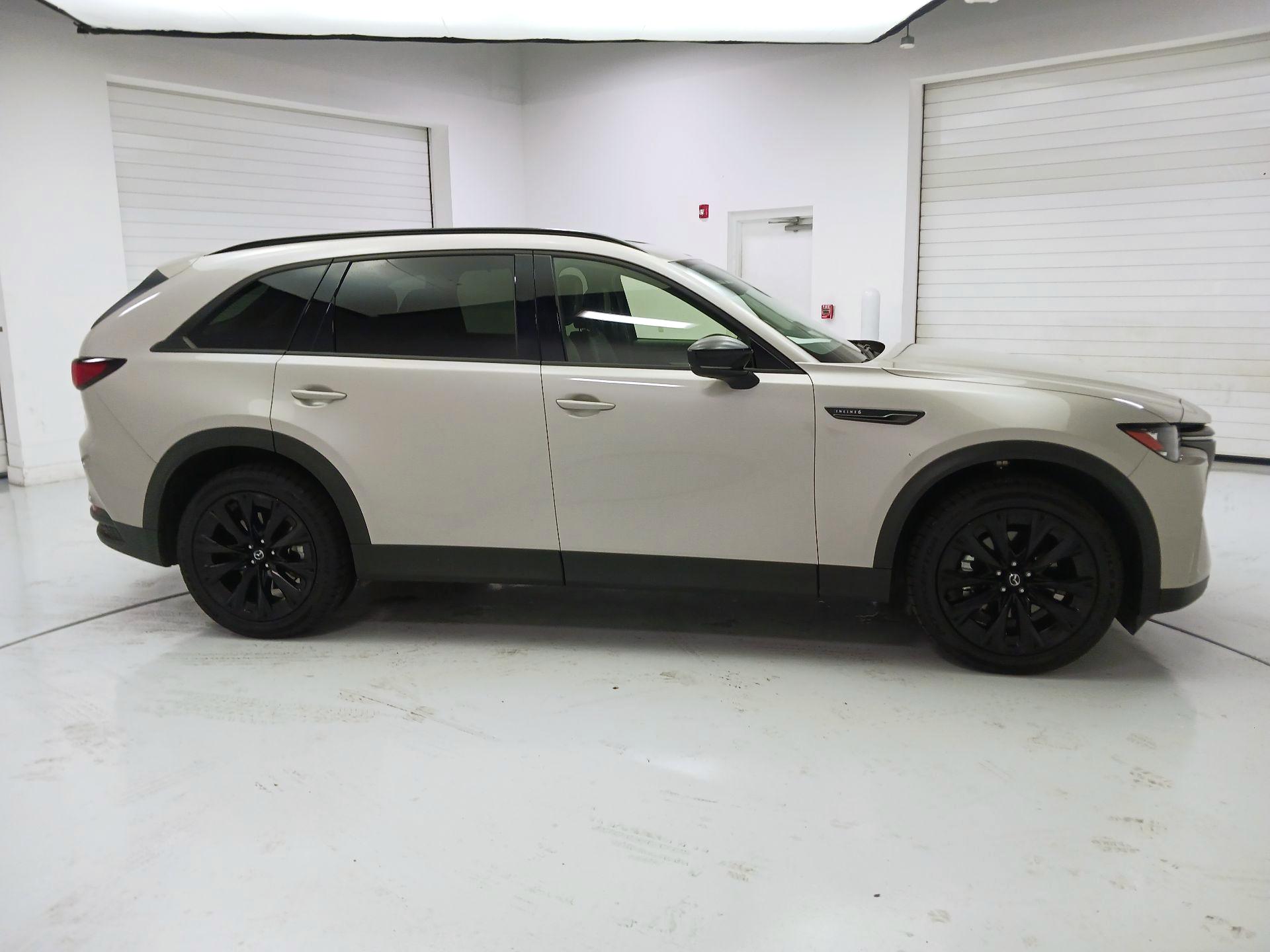Thumbnail: 2025 Mazda CX-90 - 4