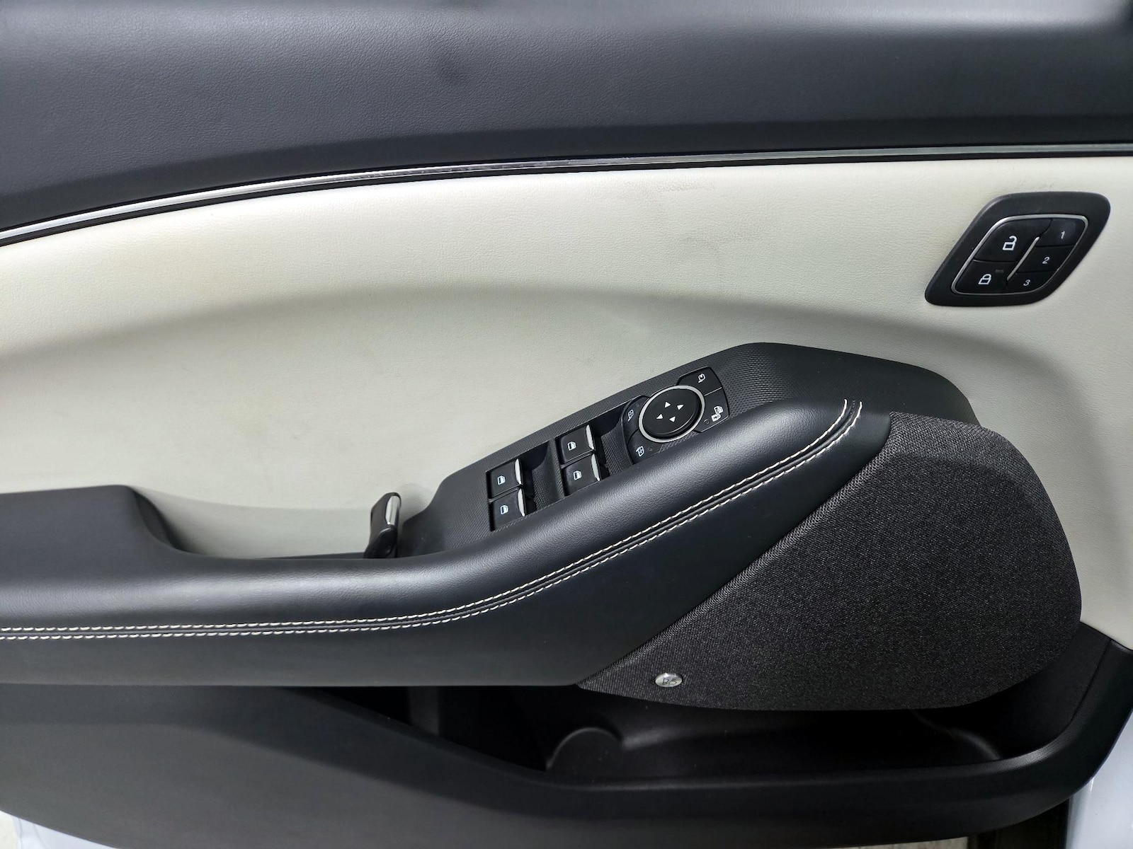 2023 Ford Mustang Mach-E Premium RWD - Photo 11