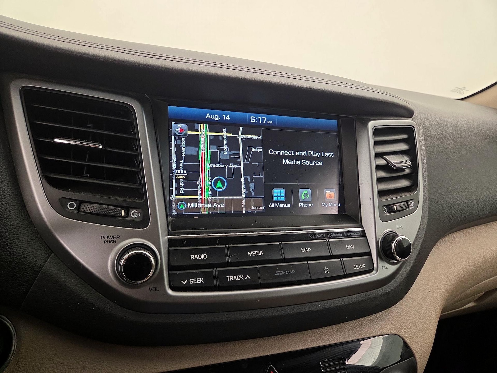 2018 Hyundai Tucson SE Plus - Photo 15