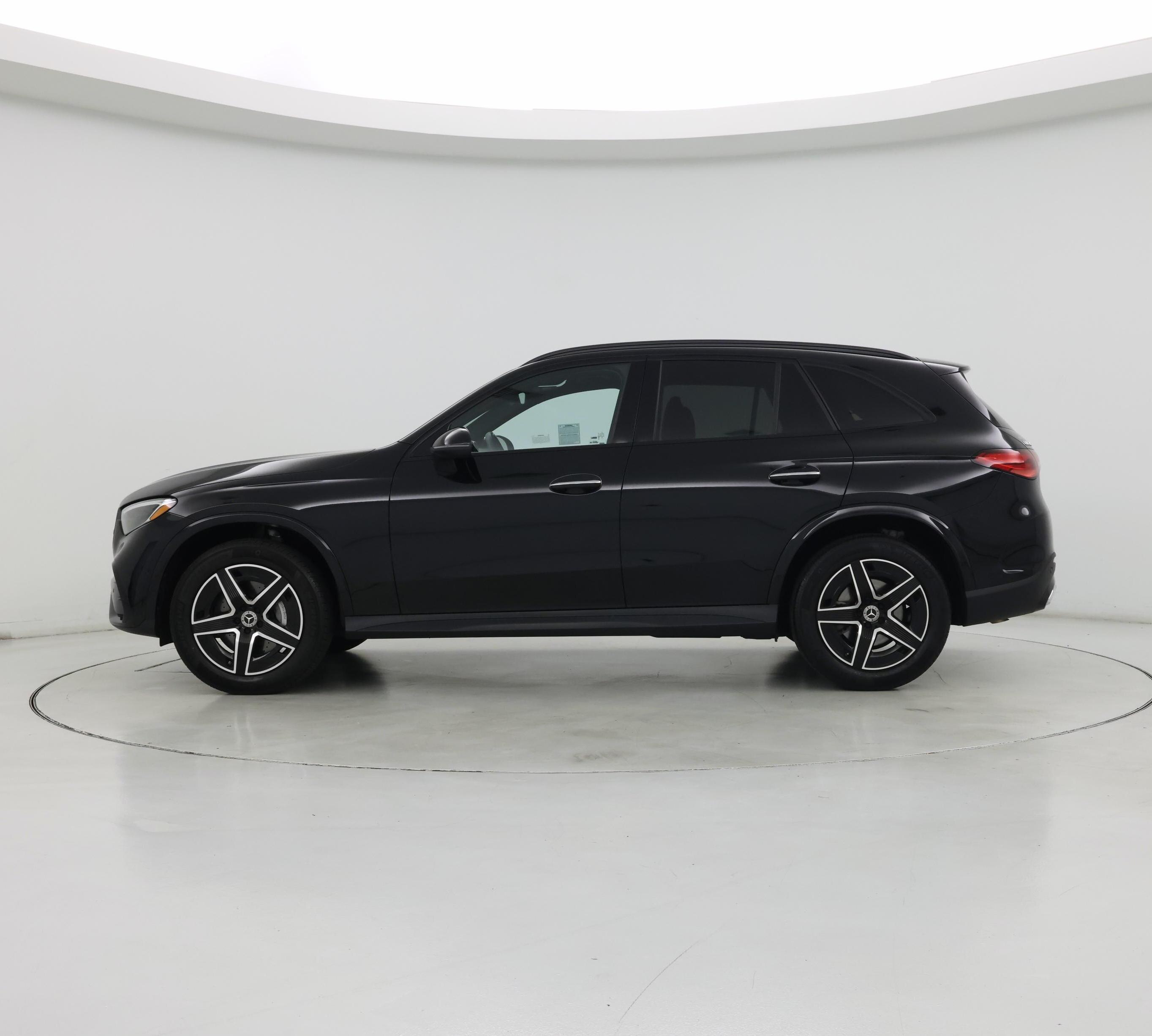 Thumbnail: 2025 Mercedes-Benz GLC - 3
