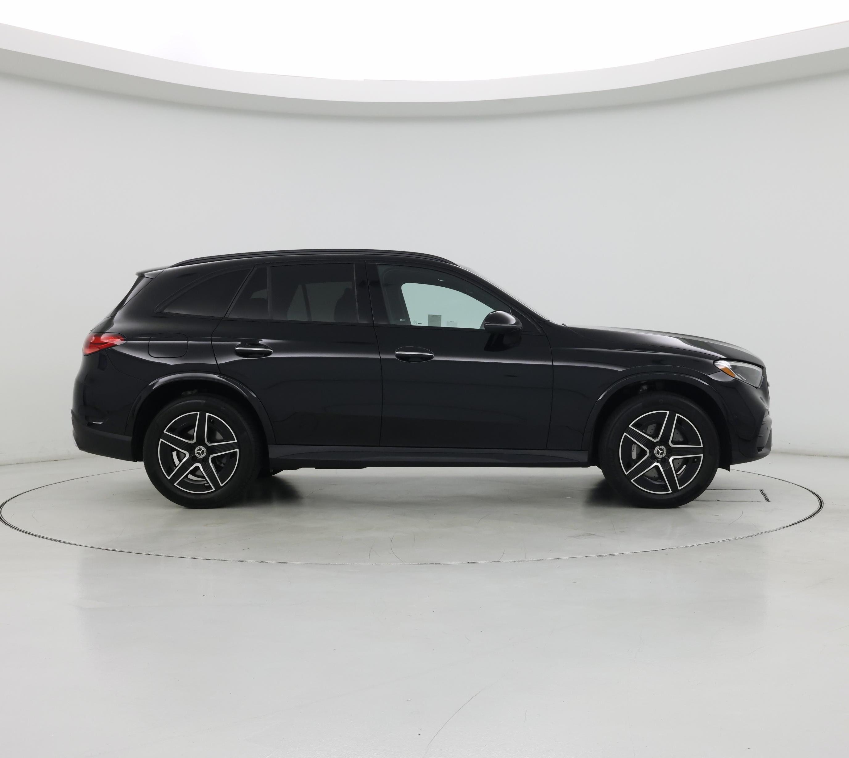 Thumbnail: 2025 Mercedes-Benz GLC - 7