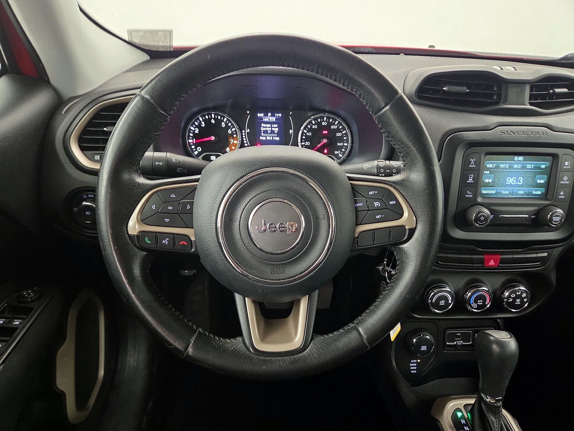 Thumbnail: 2015 Jeep Renegade - 10