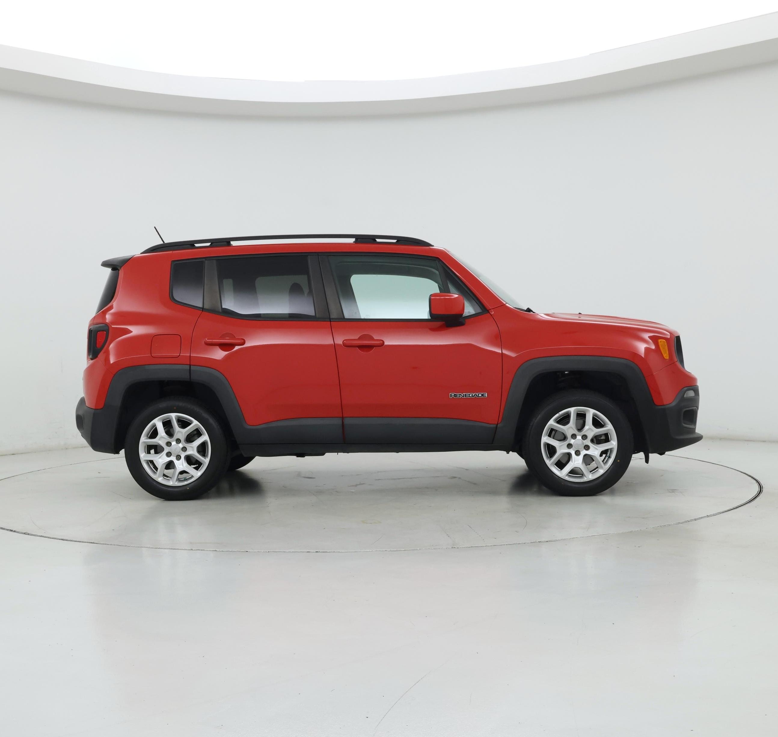 Thumbnail: 2015 Jeep Renegade - 7