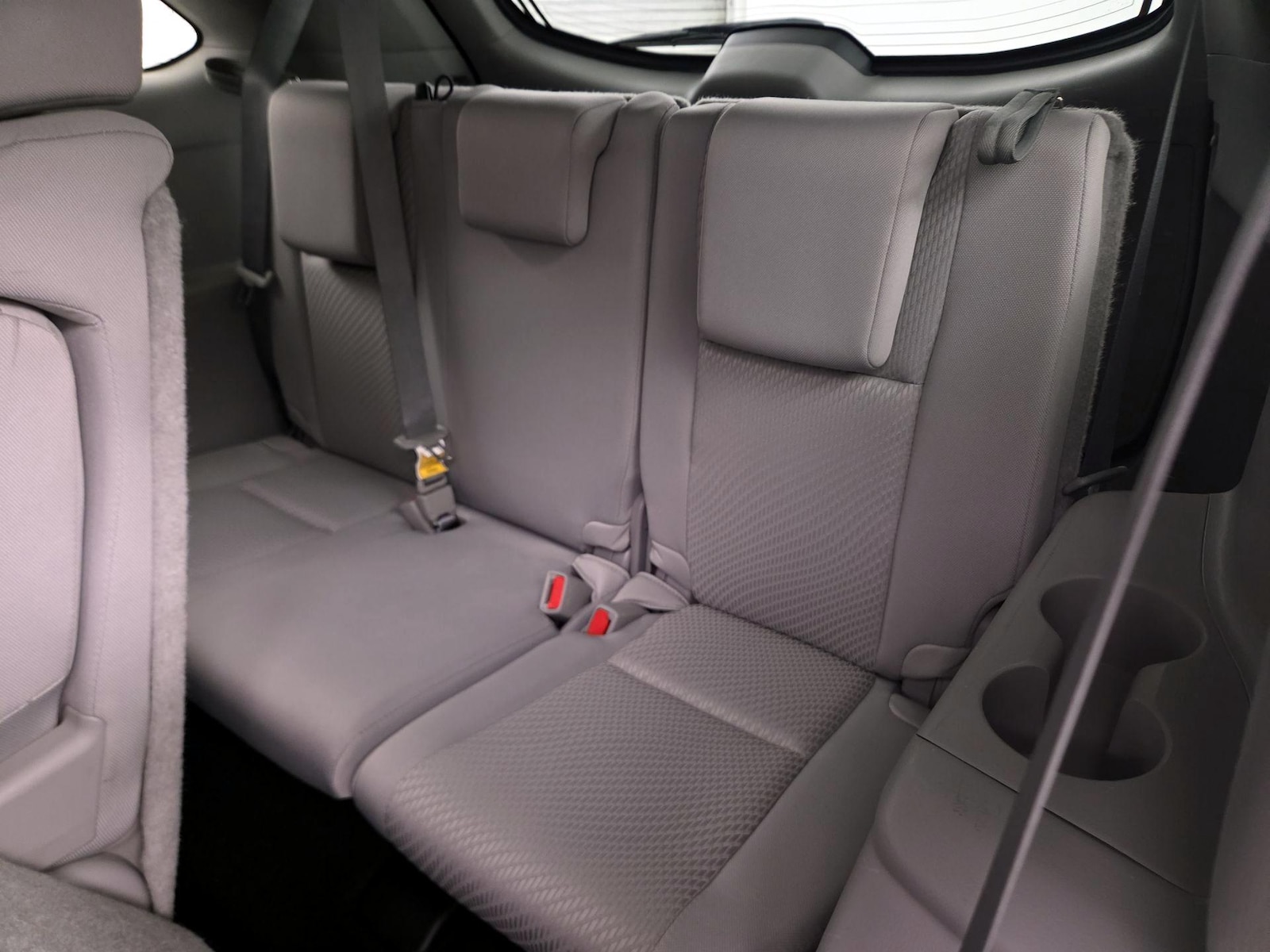 2017 Toyota Highlander LE - Photo 21