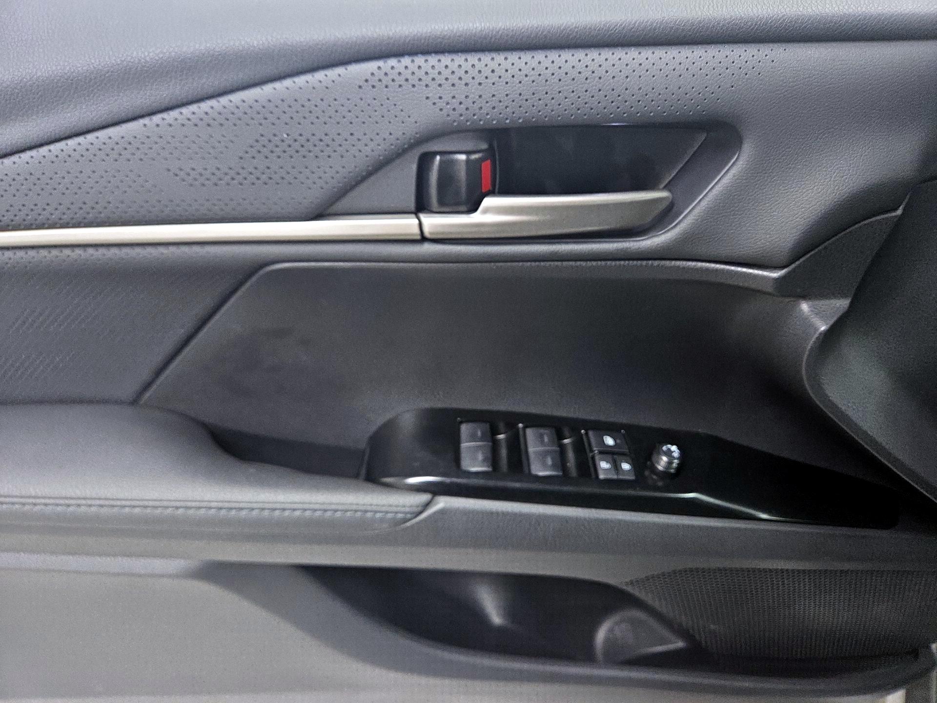 Thumbnail: 2026 Toyota Camry - 10