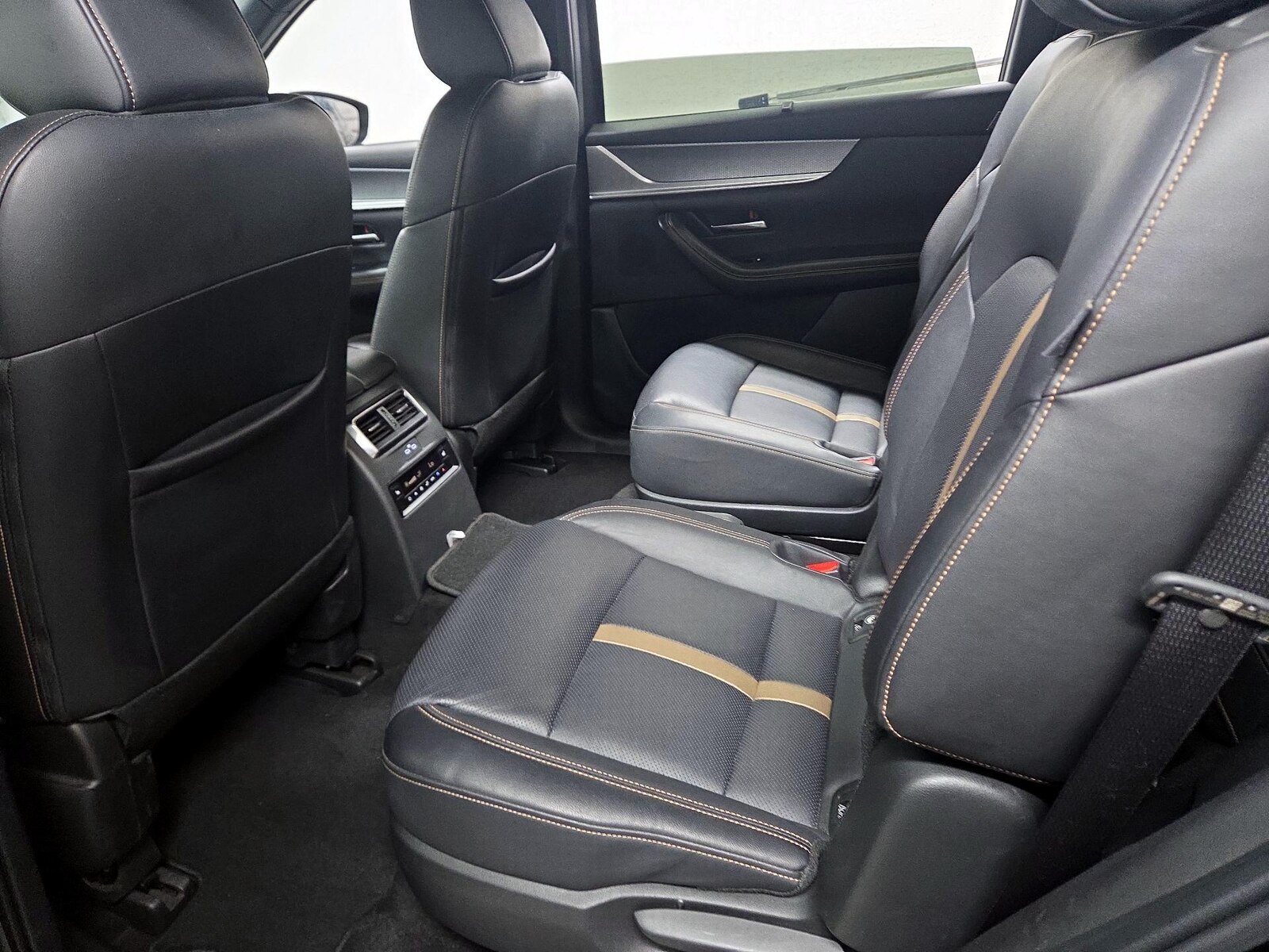 Rear Air Conditioning