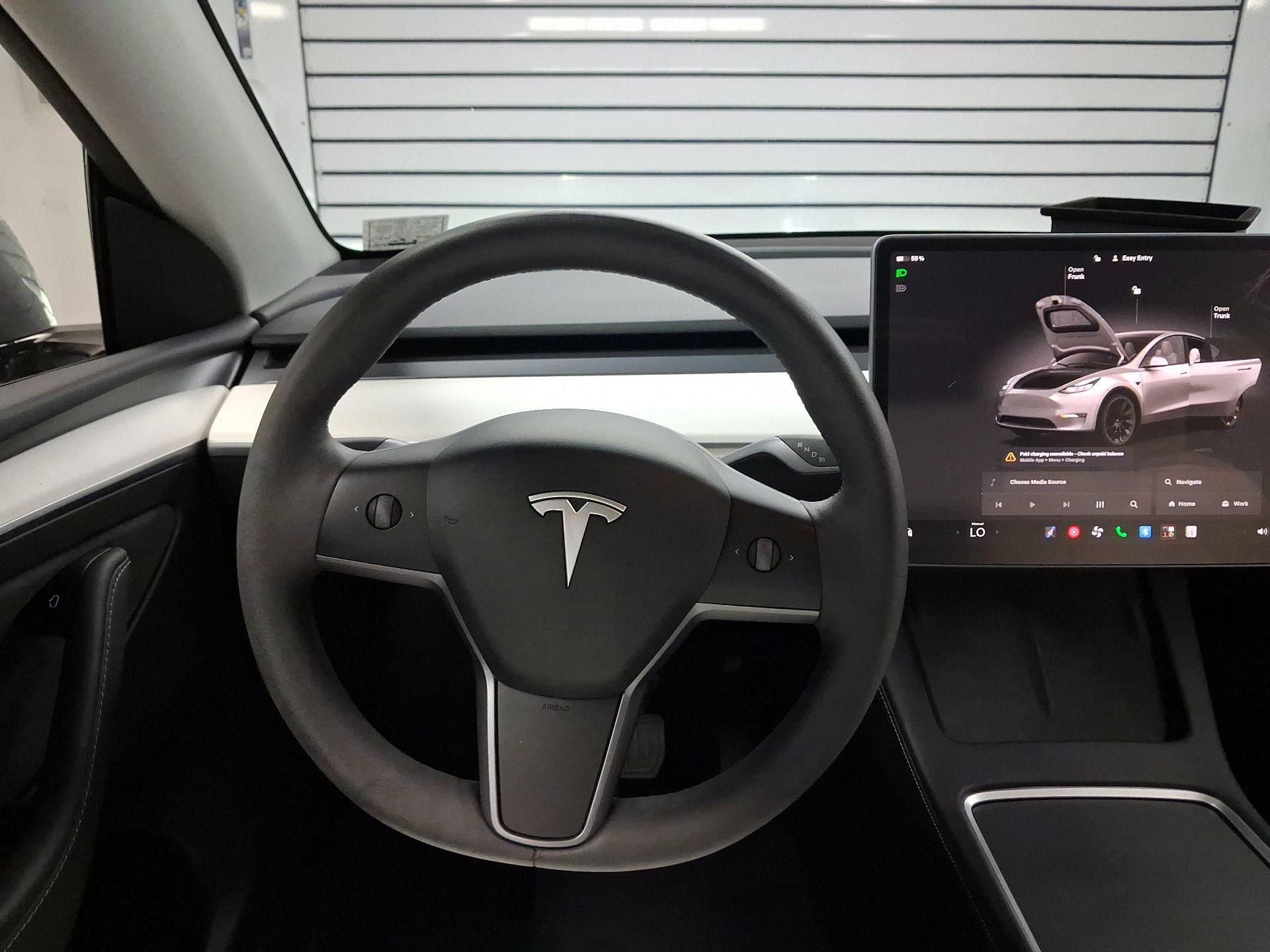 Thumbnail: 2025 Tesla Model Y - 10