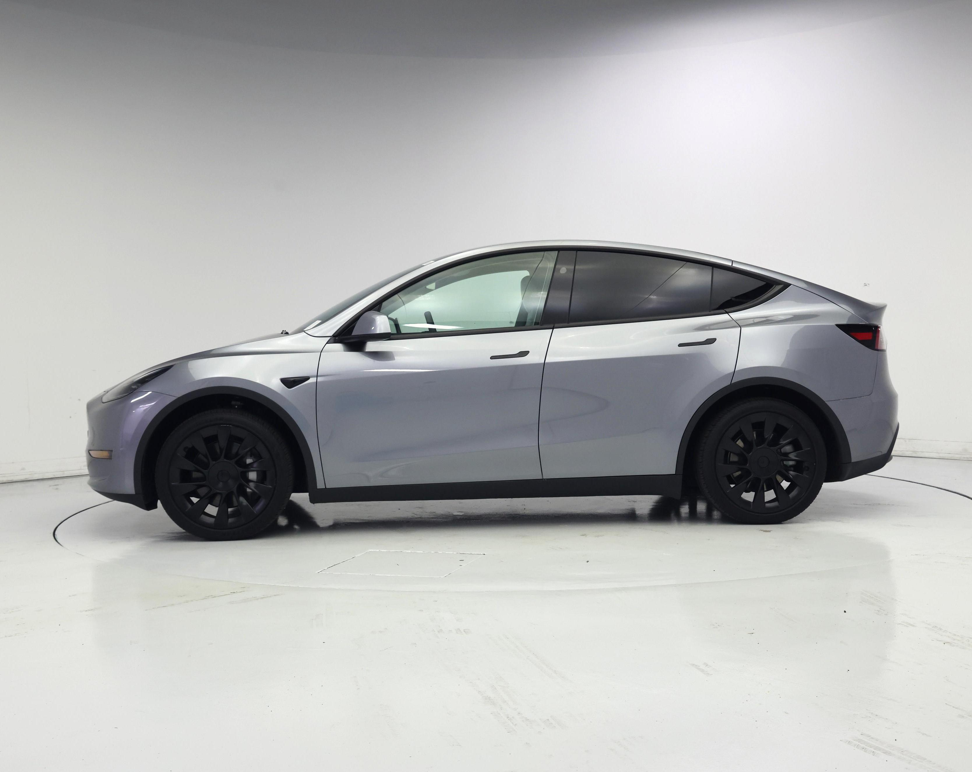 Thumbnail: 2025 Tesla Model Y - 3
