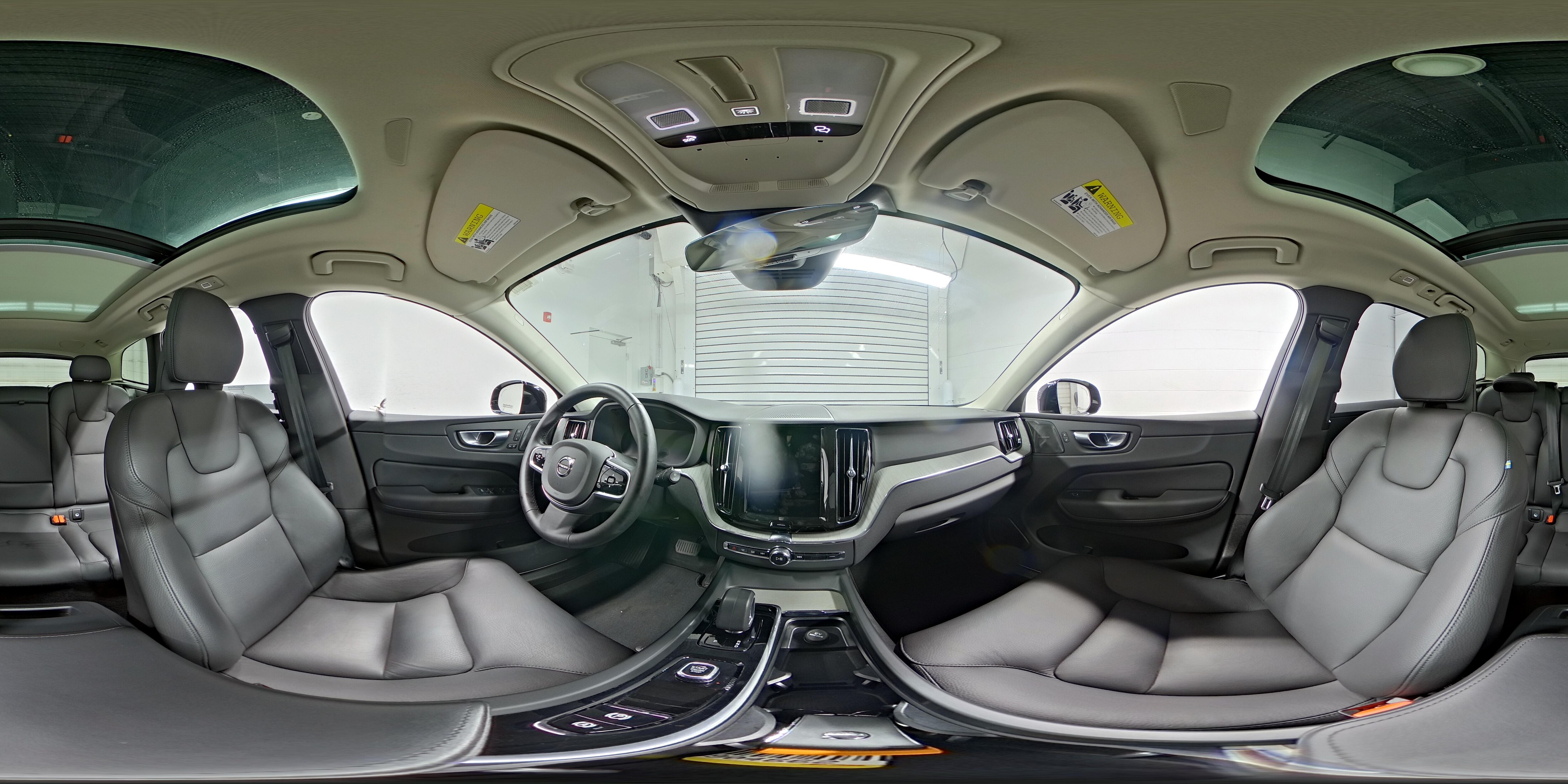 2025 Volvo XC60 Plus - Photo 26