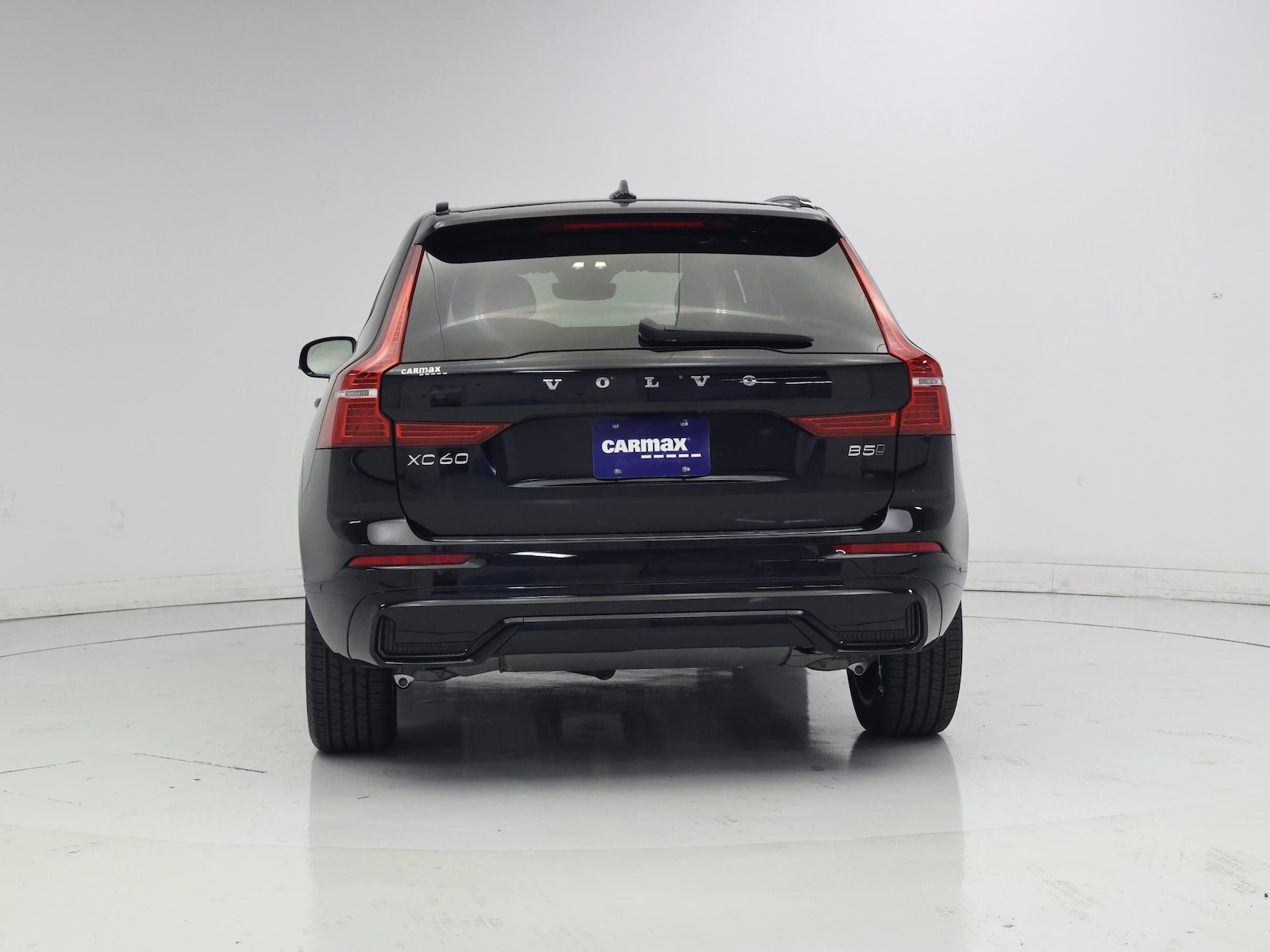 2025 Volvo XC60 Plus - Photo 7