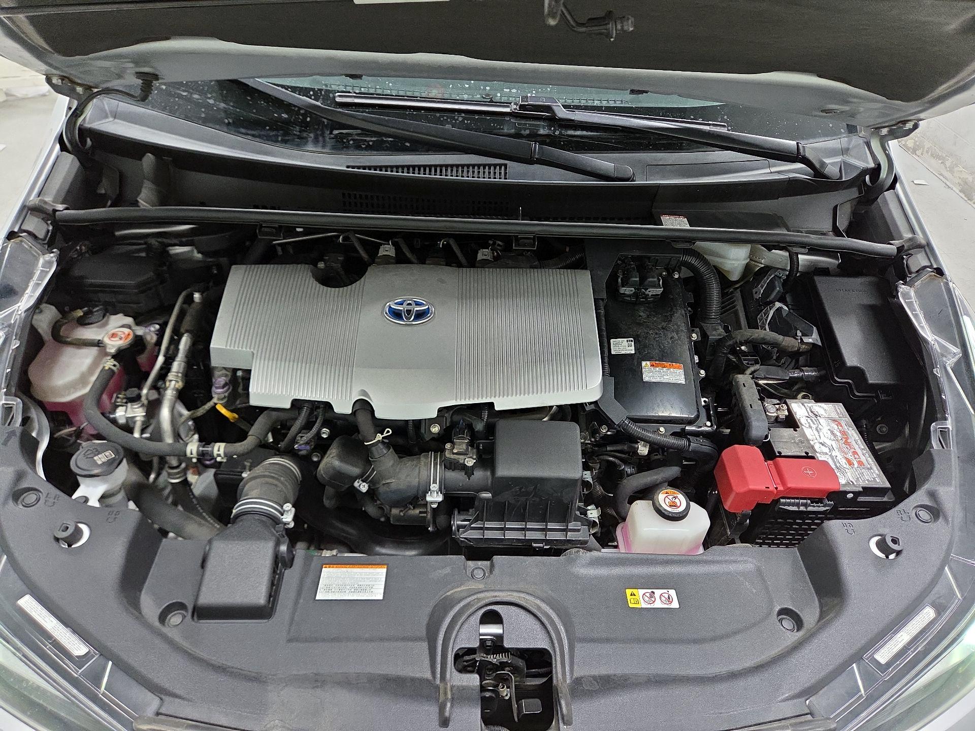 Thumbnail: 2021 Toyota Prius - 15