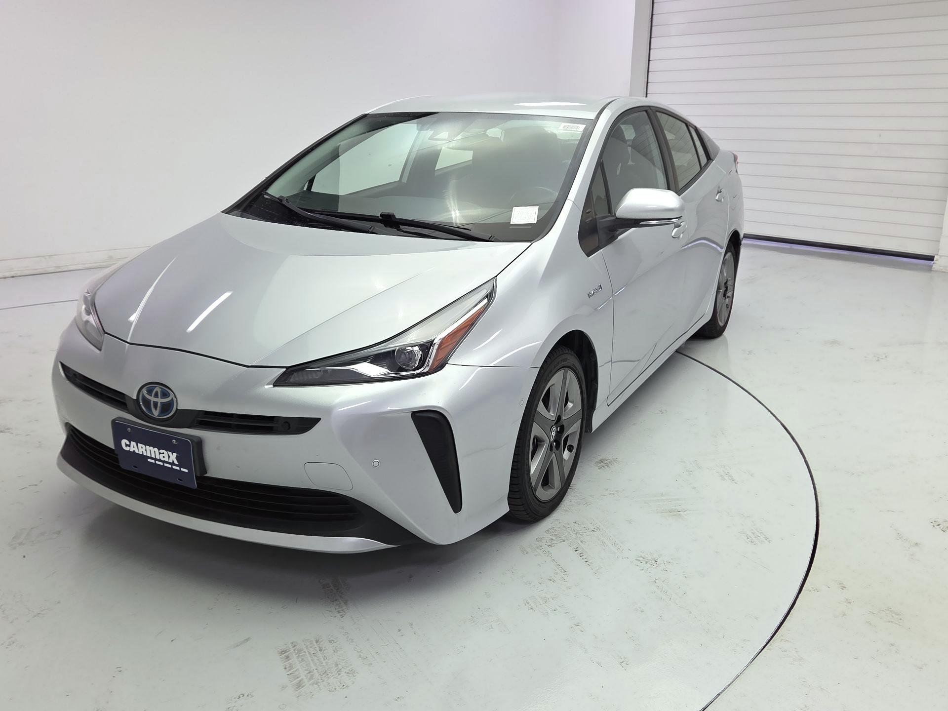 Thumbnail: 2021 Toyota Prius - 3