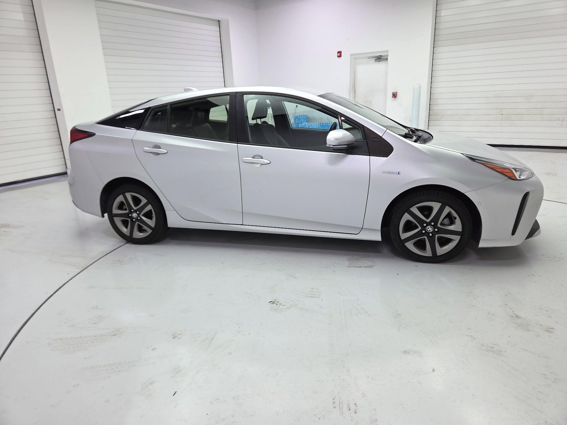 Thumbnail: 2021 Toyota Prius - 4
