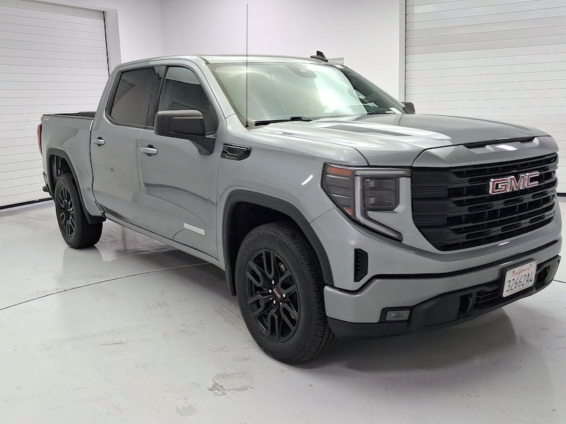 2024 GMC Sierra 1500 Elevation