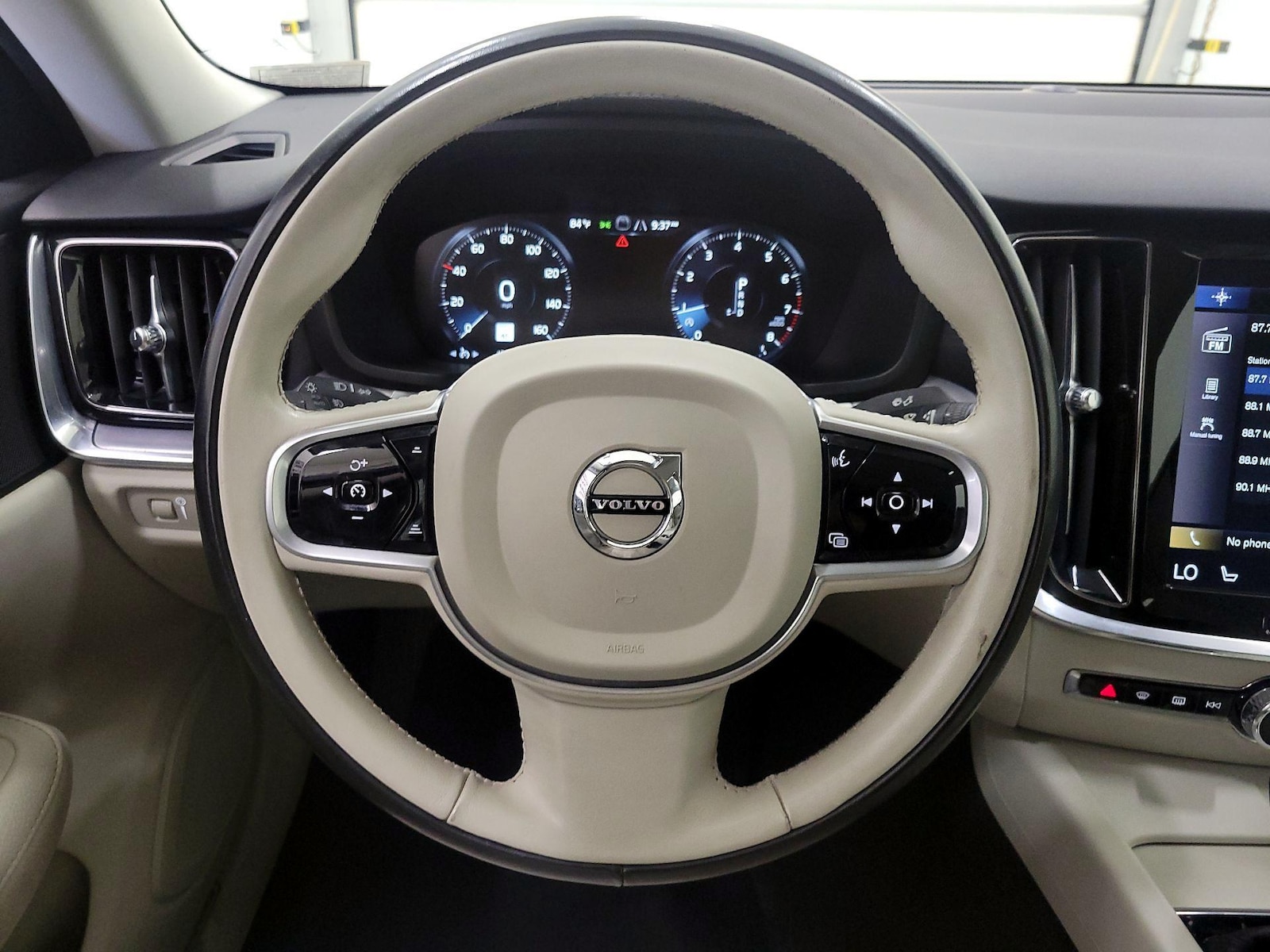 2020 Volvo S60 Momentum - Photo 11