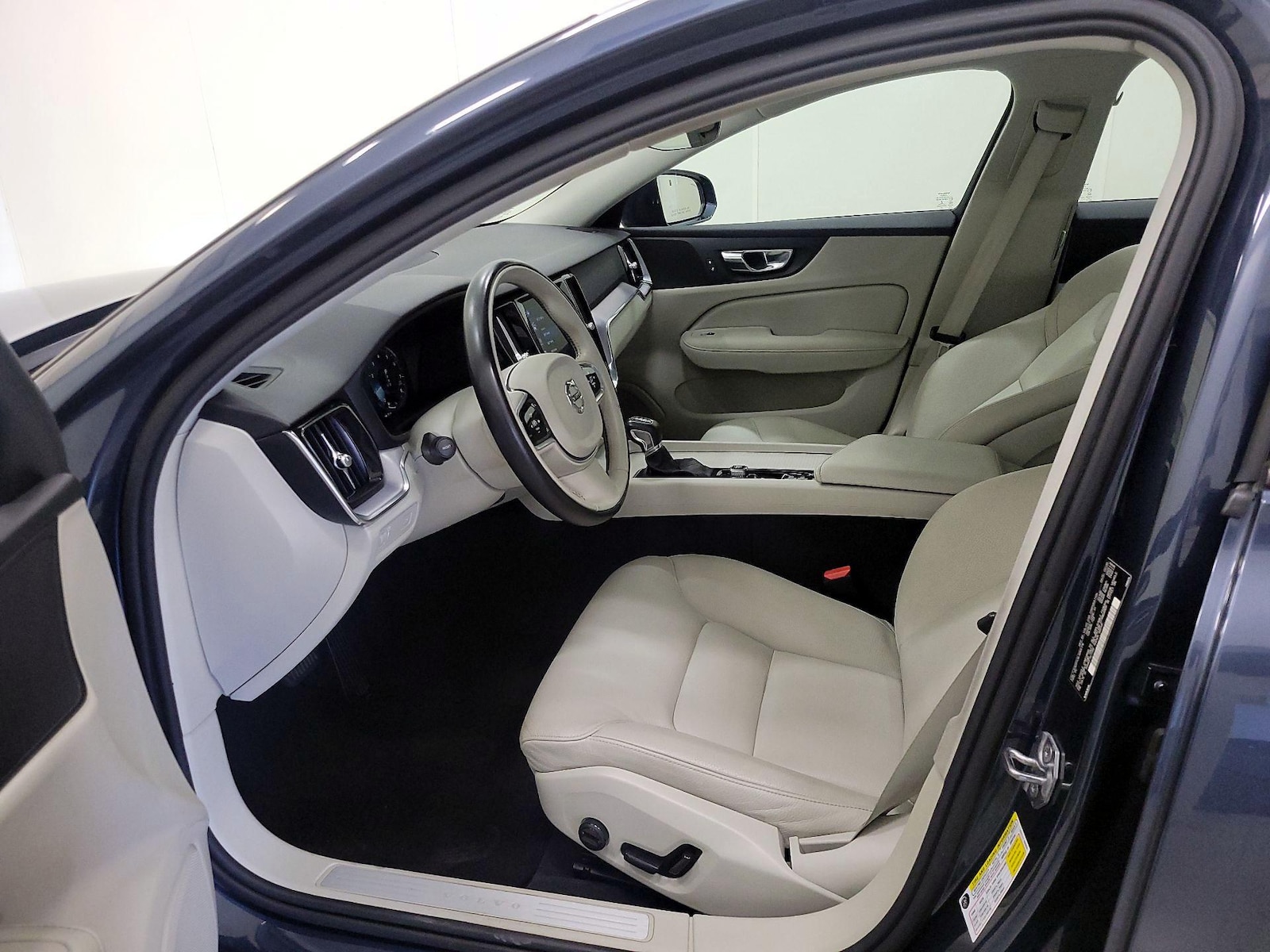 2020 Volvo S60 Momentum - Photo 12