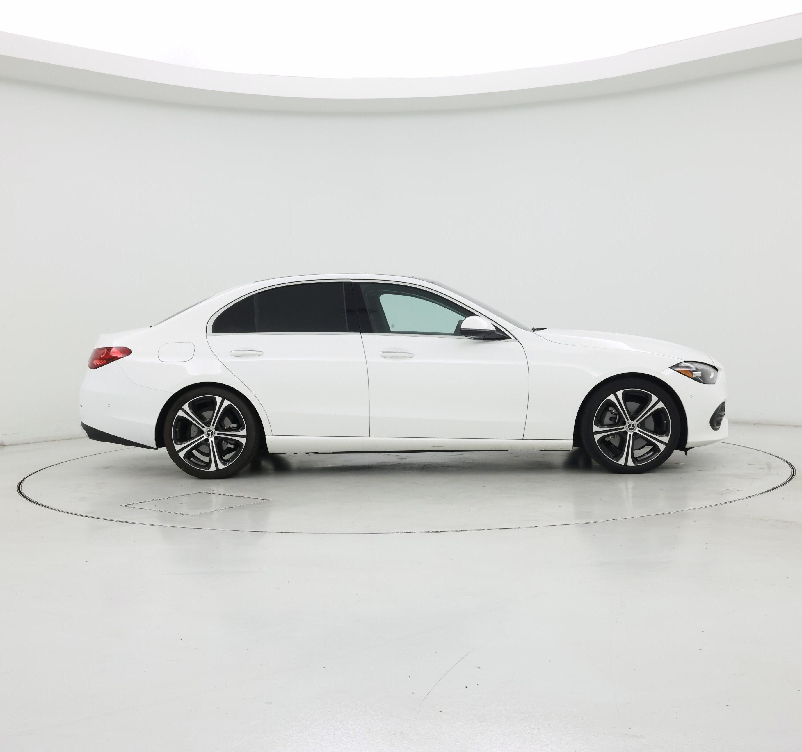 Thumbnail: 2022 Mercedes-Benz C-Class - 7