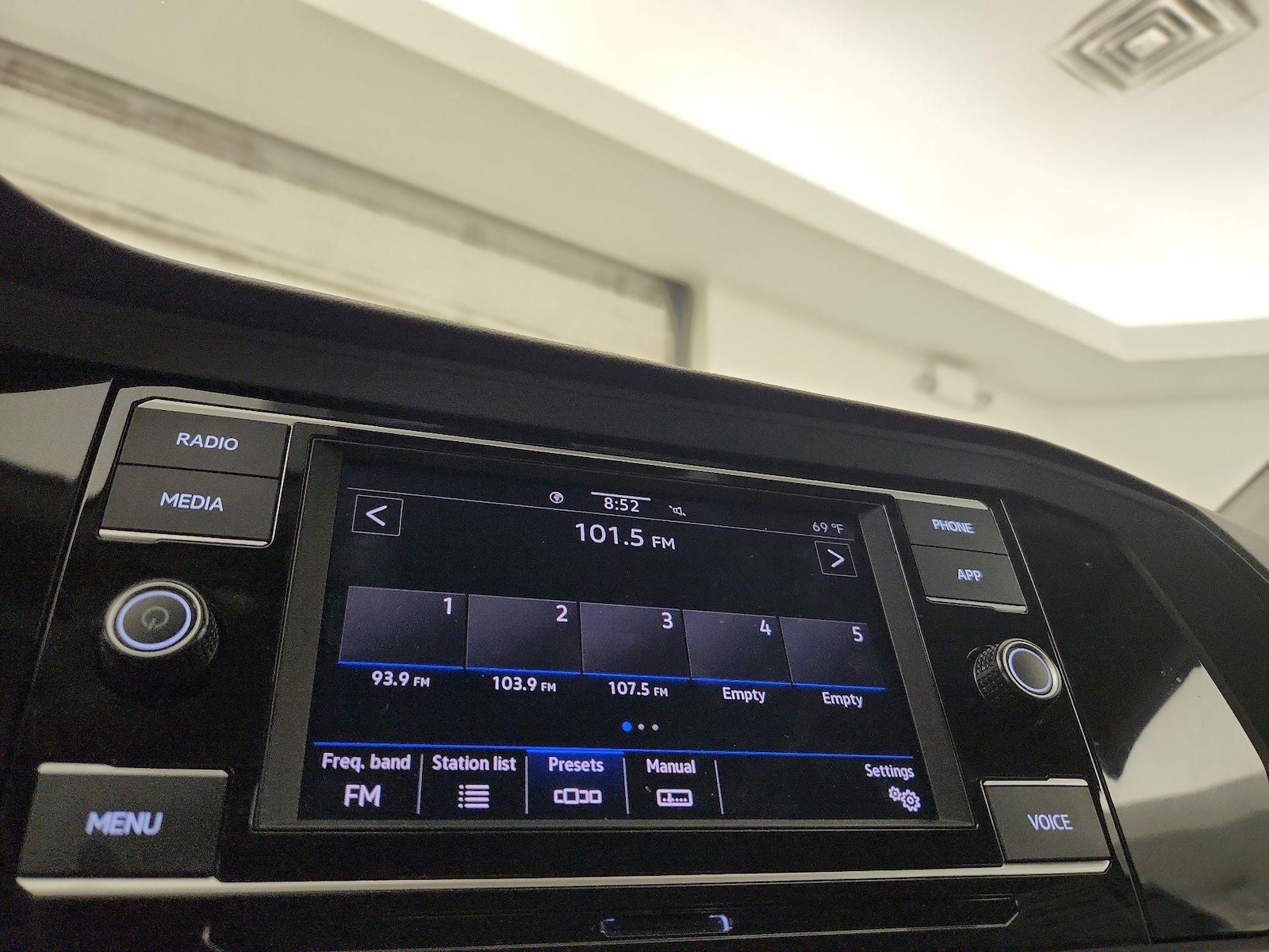 2024 Volkswagen Jetta S - Photo 16