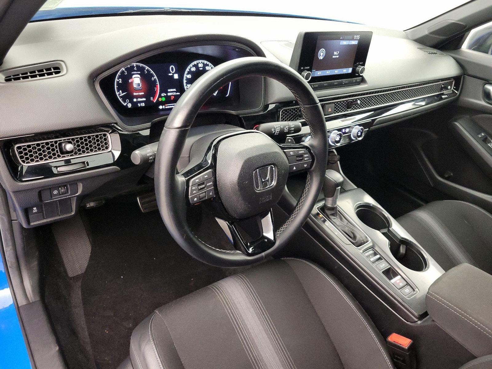 2025 Honda Civic Hatchback Sport - Photo 10
