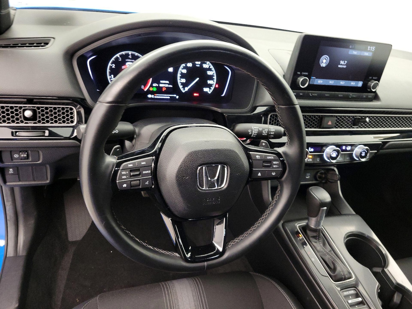 2025 Honda Civic Hatchback Sport - Photo 11
