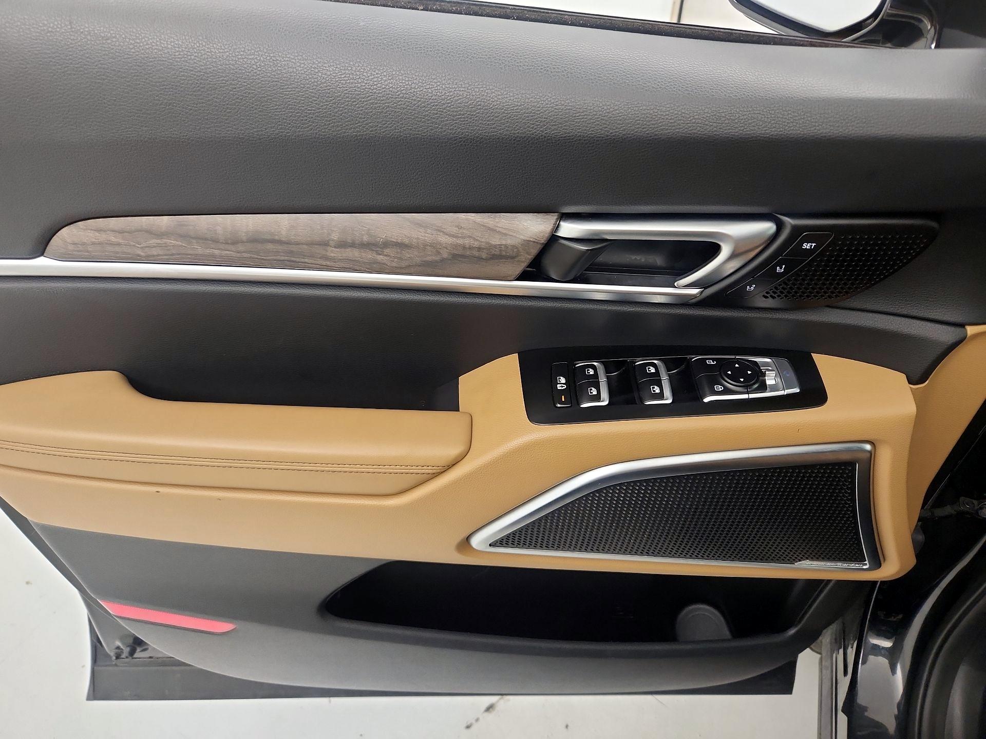 Thumbnail: 2020 Kia Telluride - 12