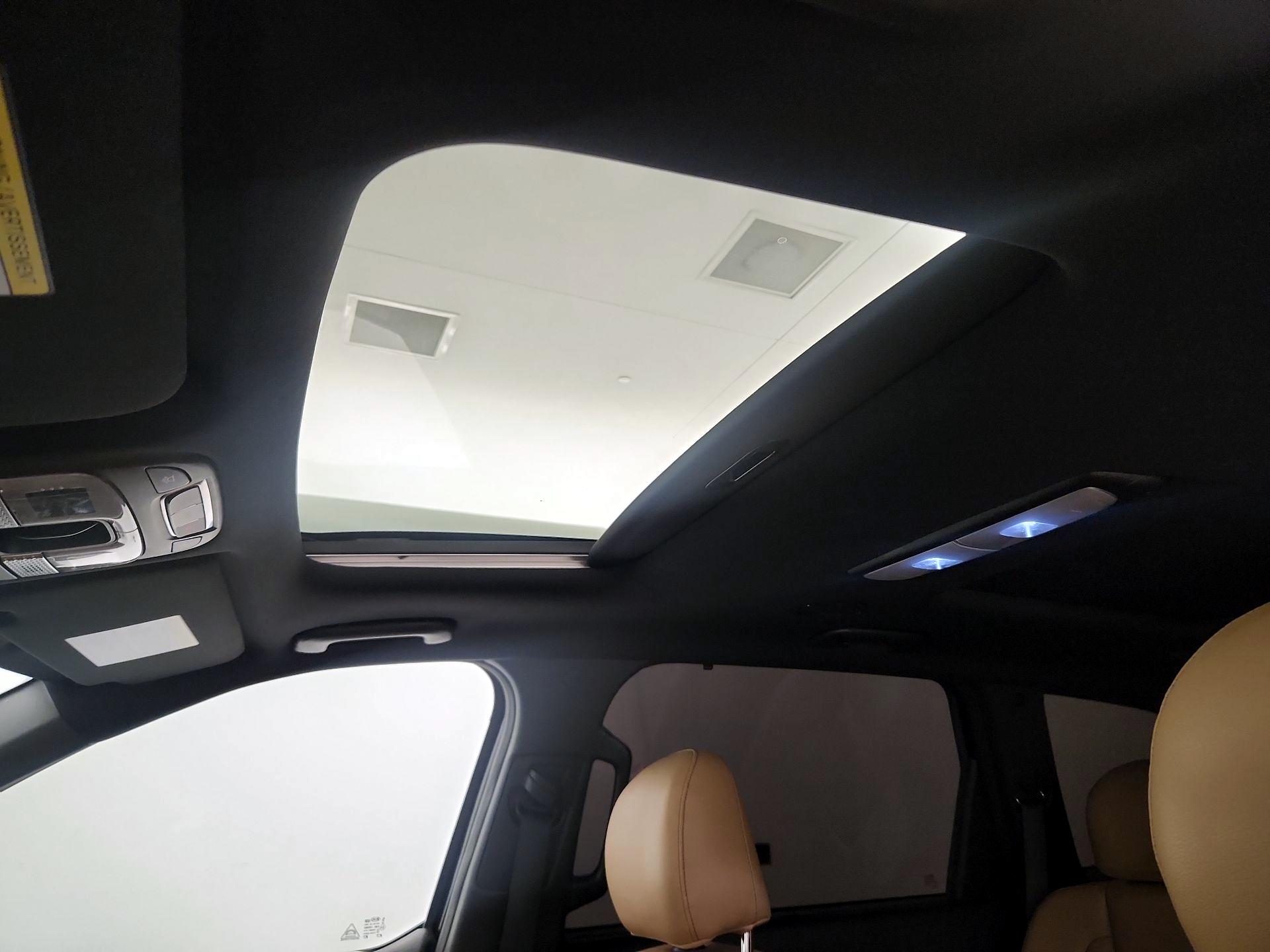 Thumbnail: 2020 Kia Telluride - 20
