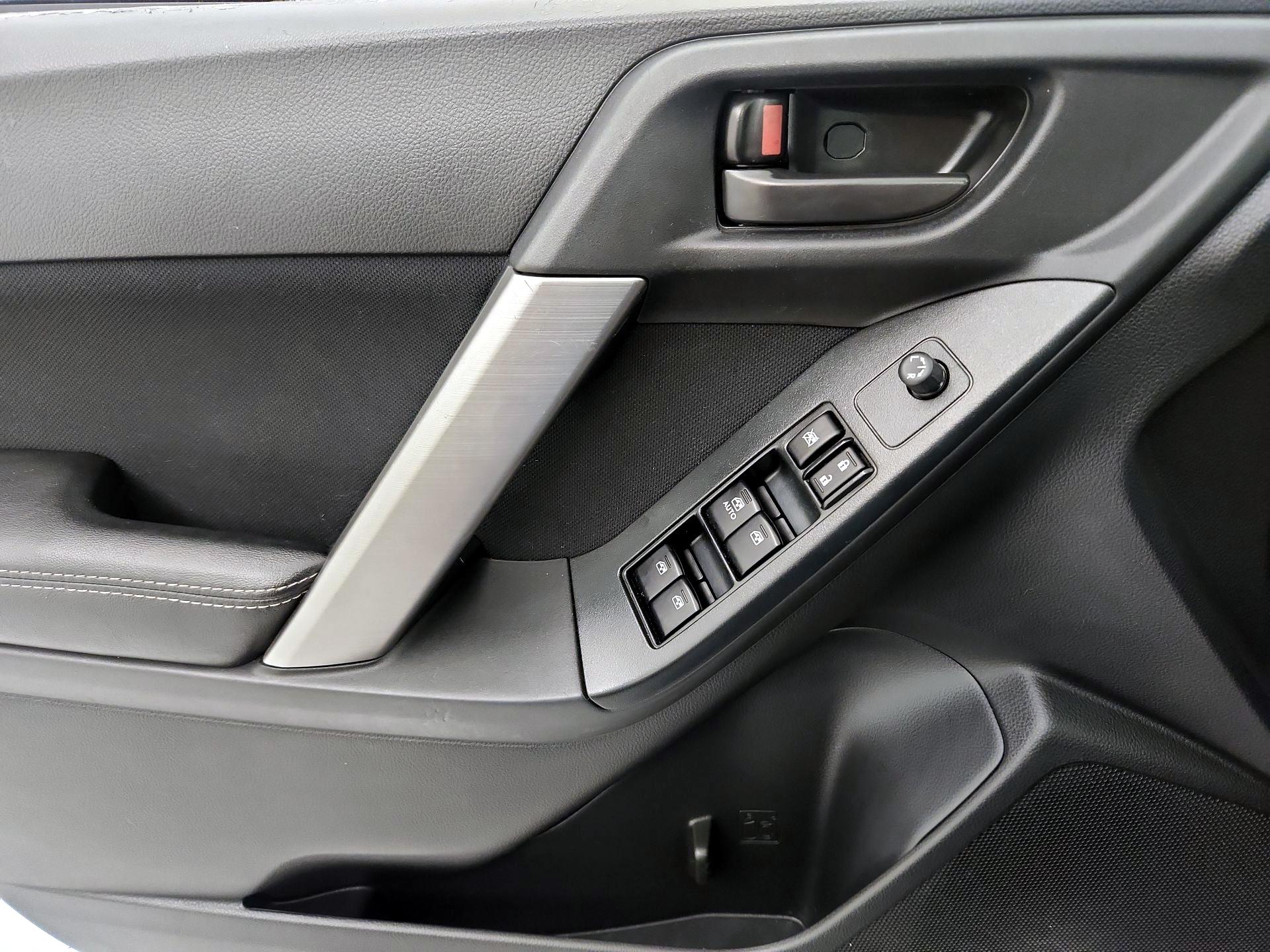 Thumbnail: 2016 Subaru Forester - 12