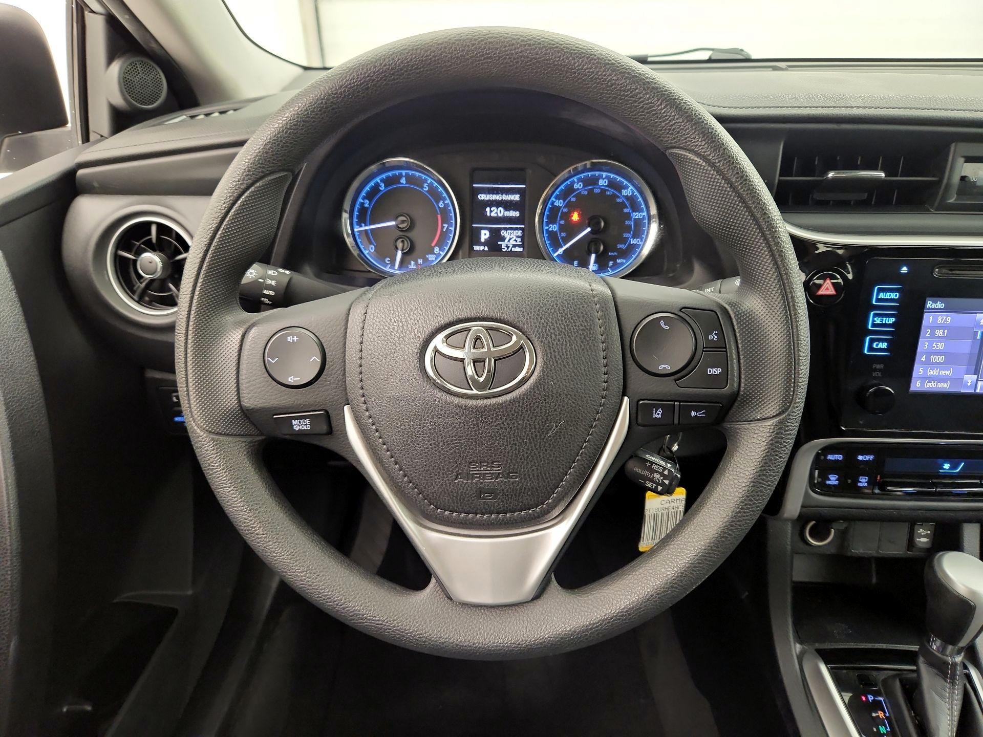 Thumbnail: 2017 Toyota Corolla - 10