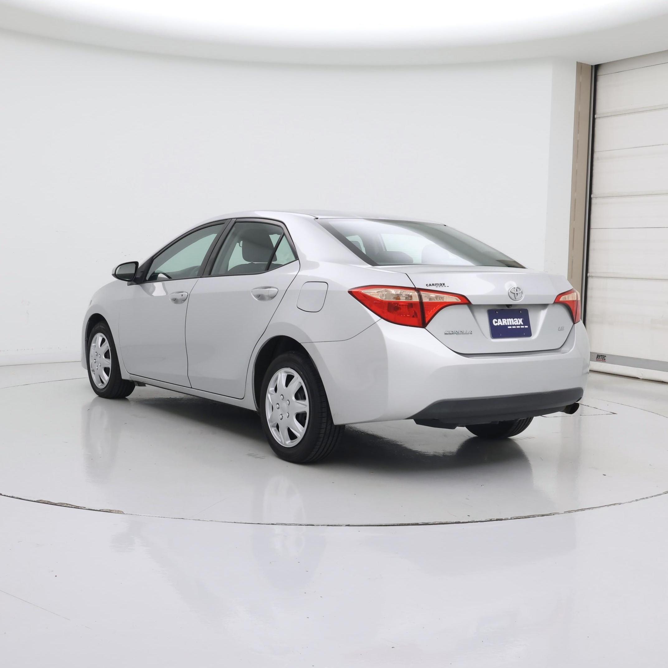Thumbnail: 2017 Toyota Corolla - 2