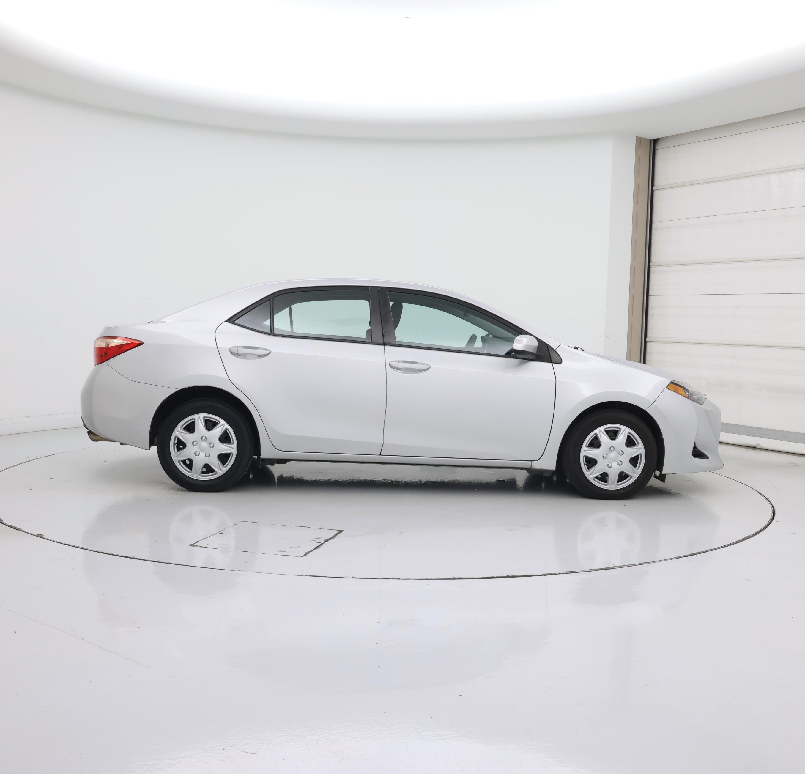 Thumbnail: 2017 Toyota Corolla - 7