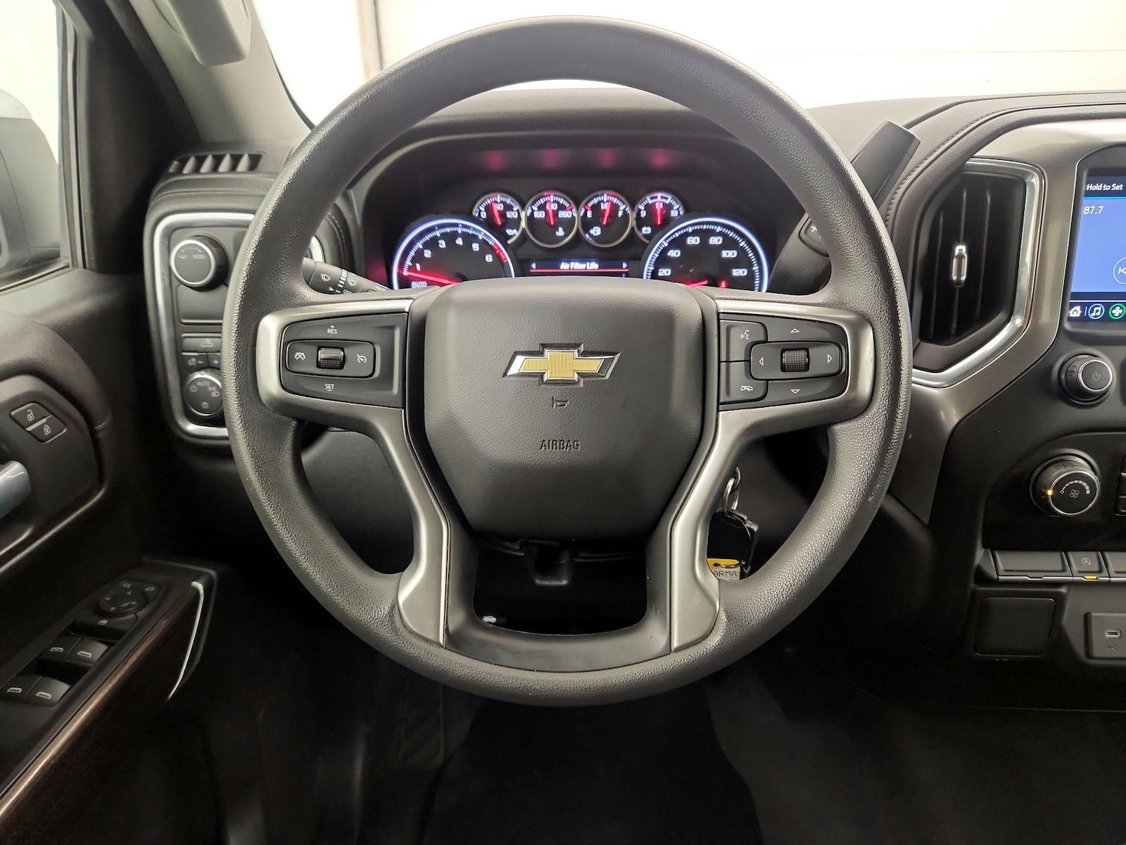 2020 Chevrolet Silverado 1500 LT - Photo 11