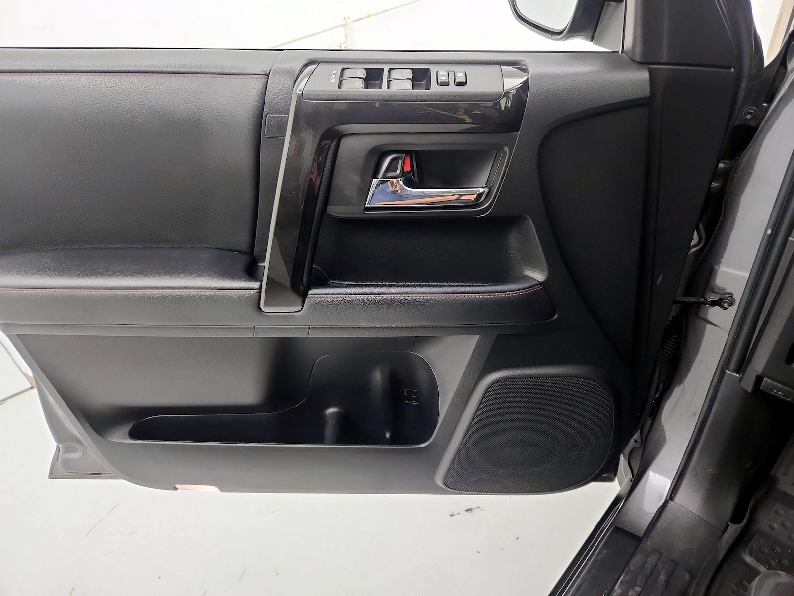 2021 Toyota 4Runner Off-Road - Photo 13