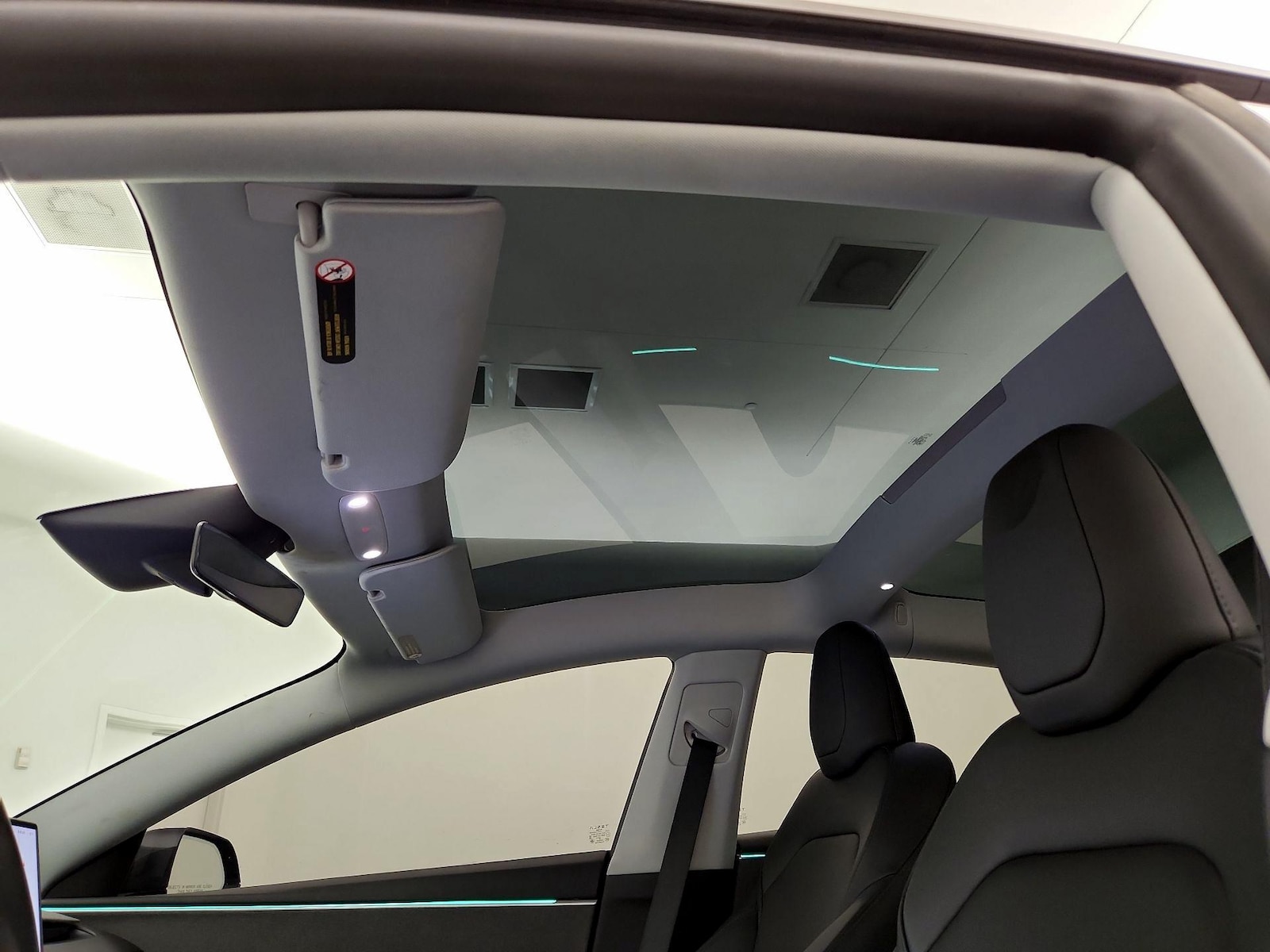 2025 Tesla Model 3 Long Range - Photo 19