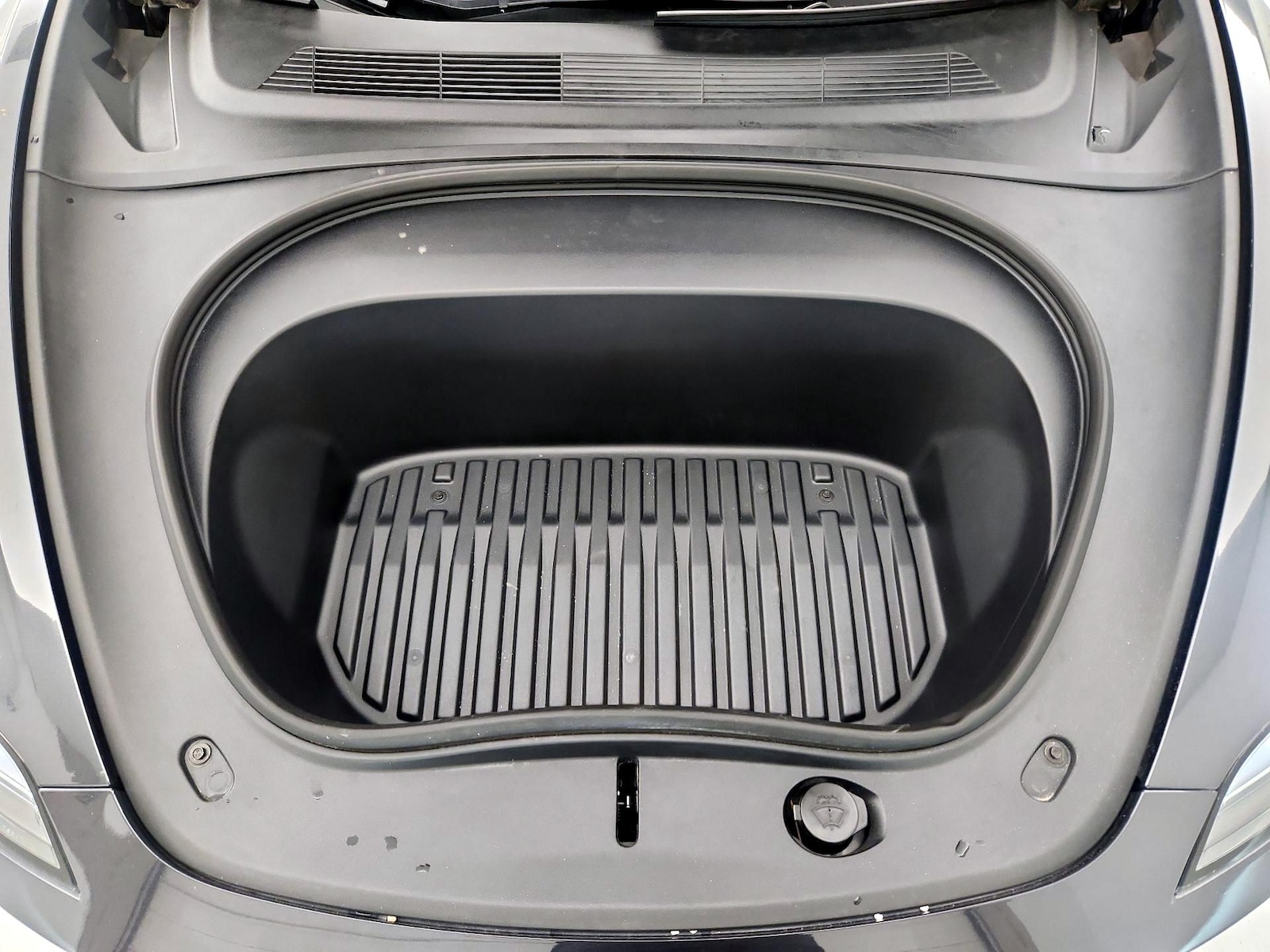 2025 Tesla Model 3 Long Range - Photo 22