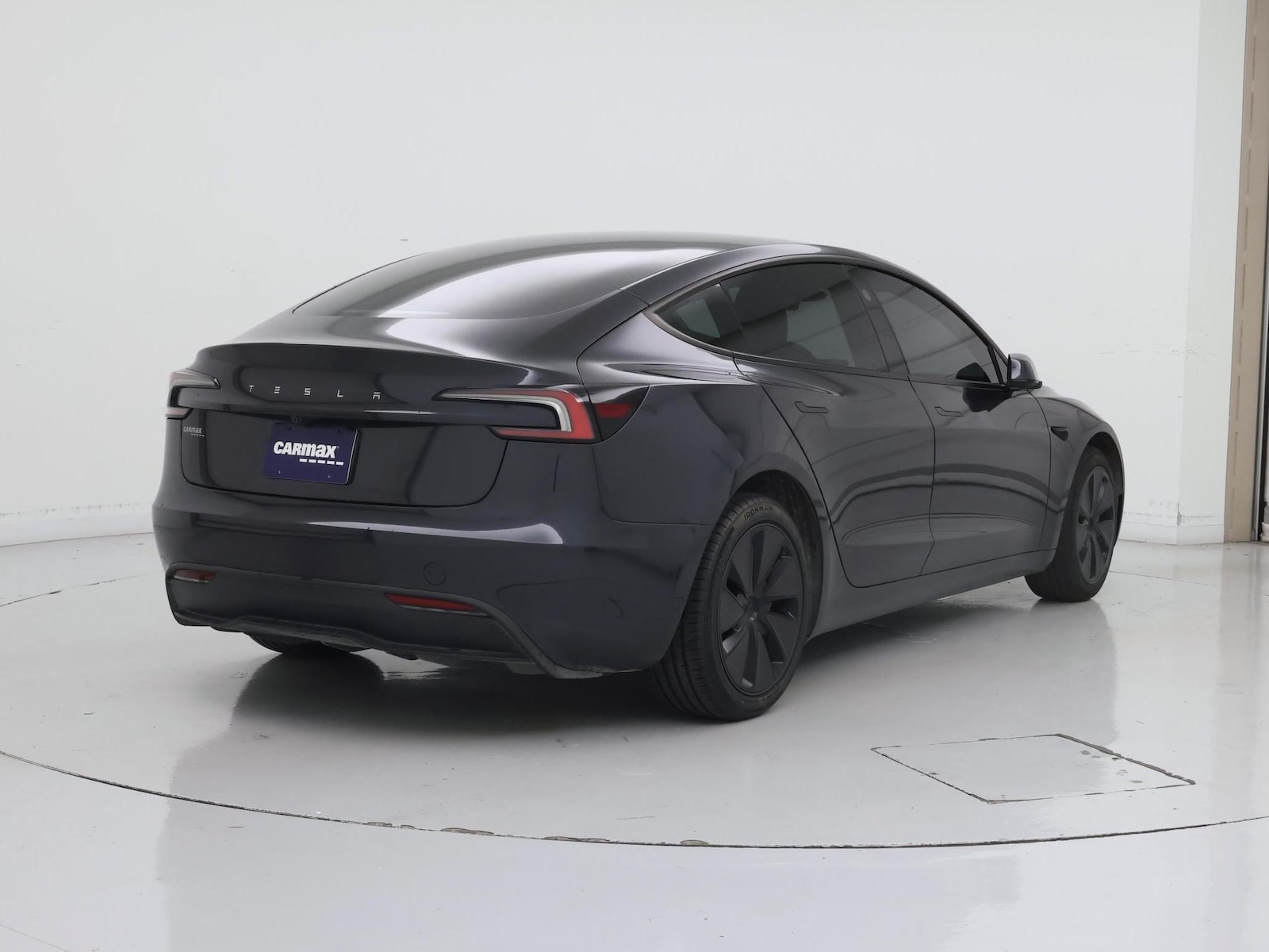 2025 Tesla Model 3 Long Range - Photo 9